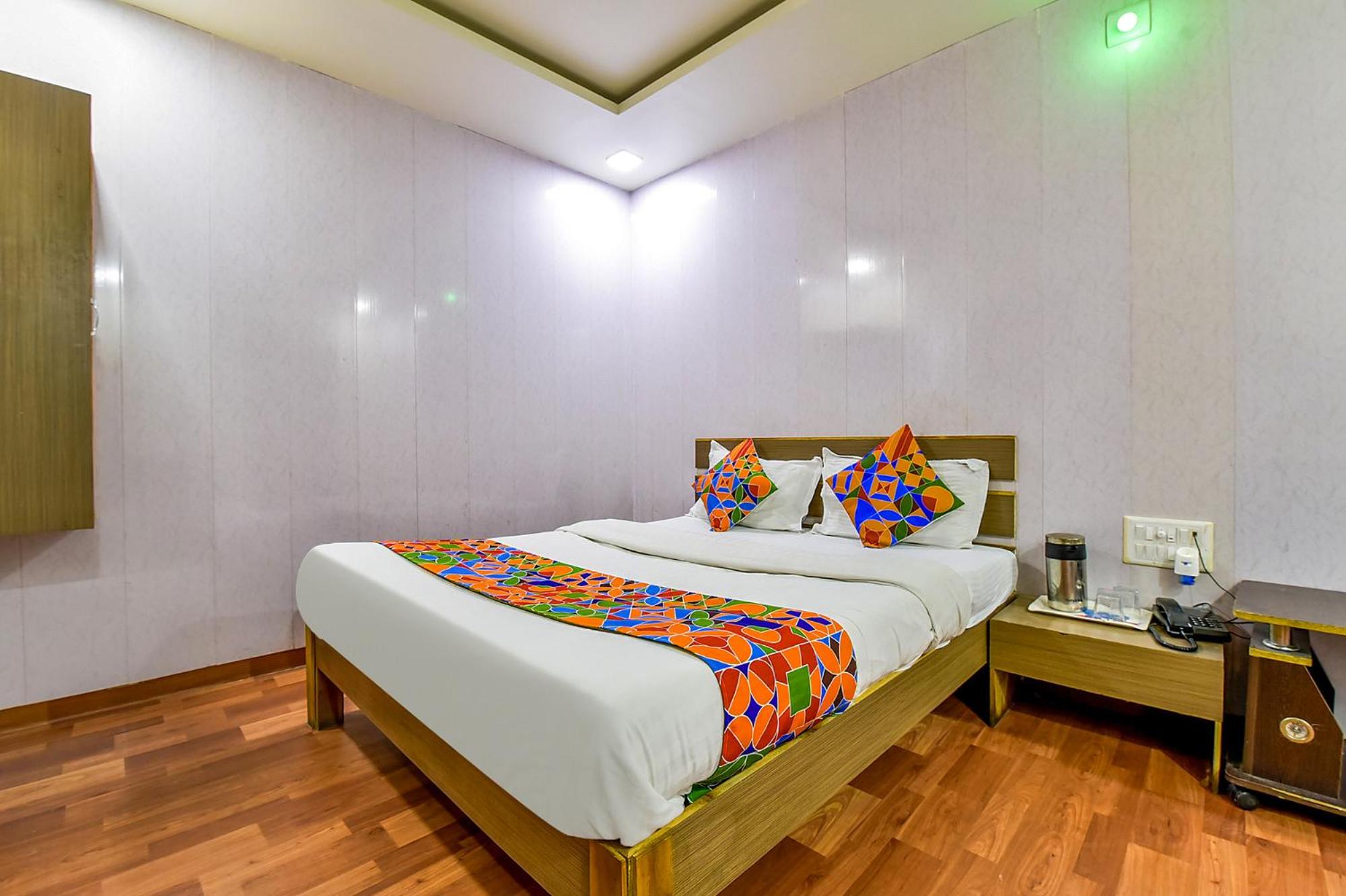 FabExpress Relax Inn - Prahlad Nagar
