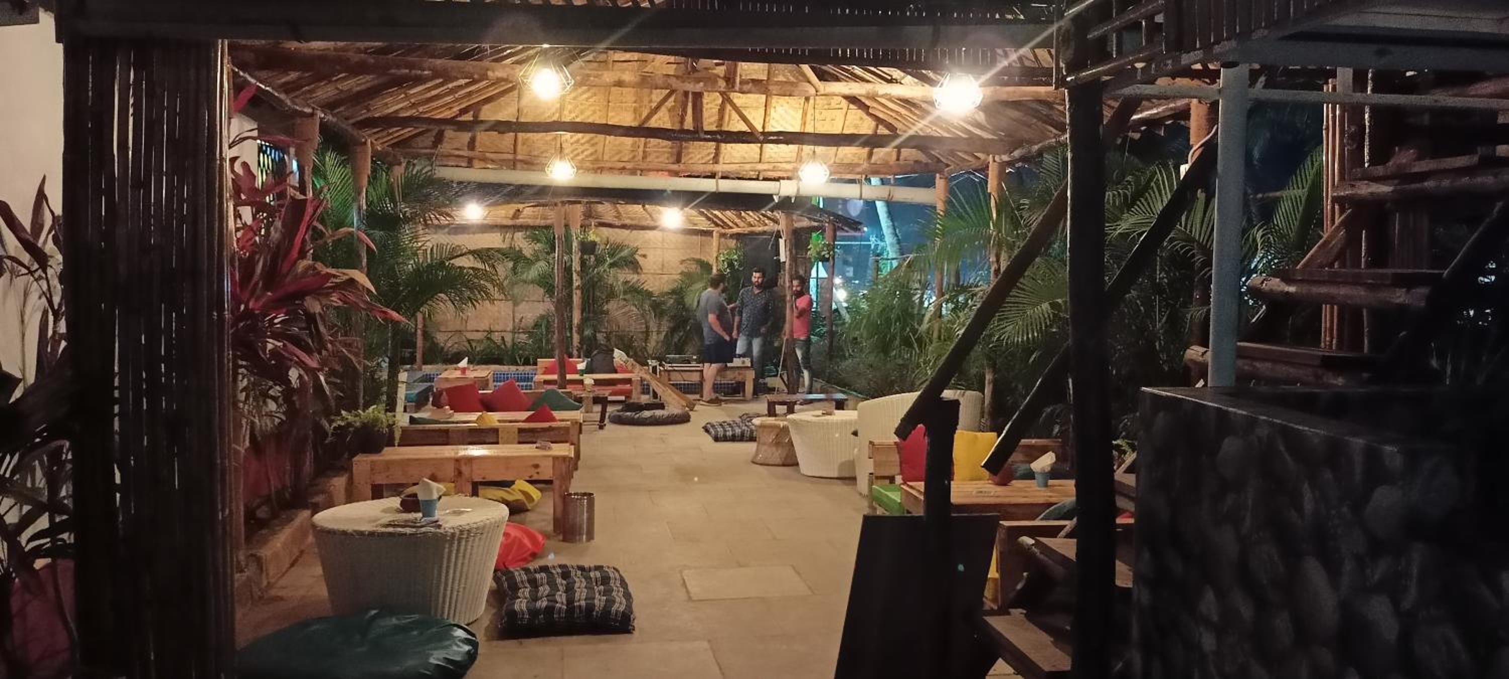 lounge