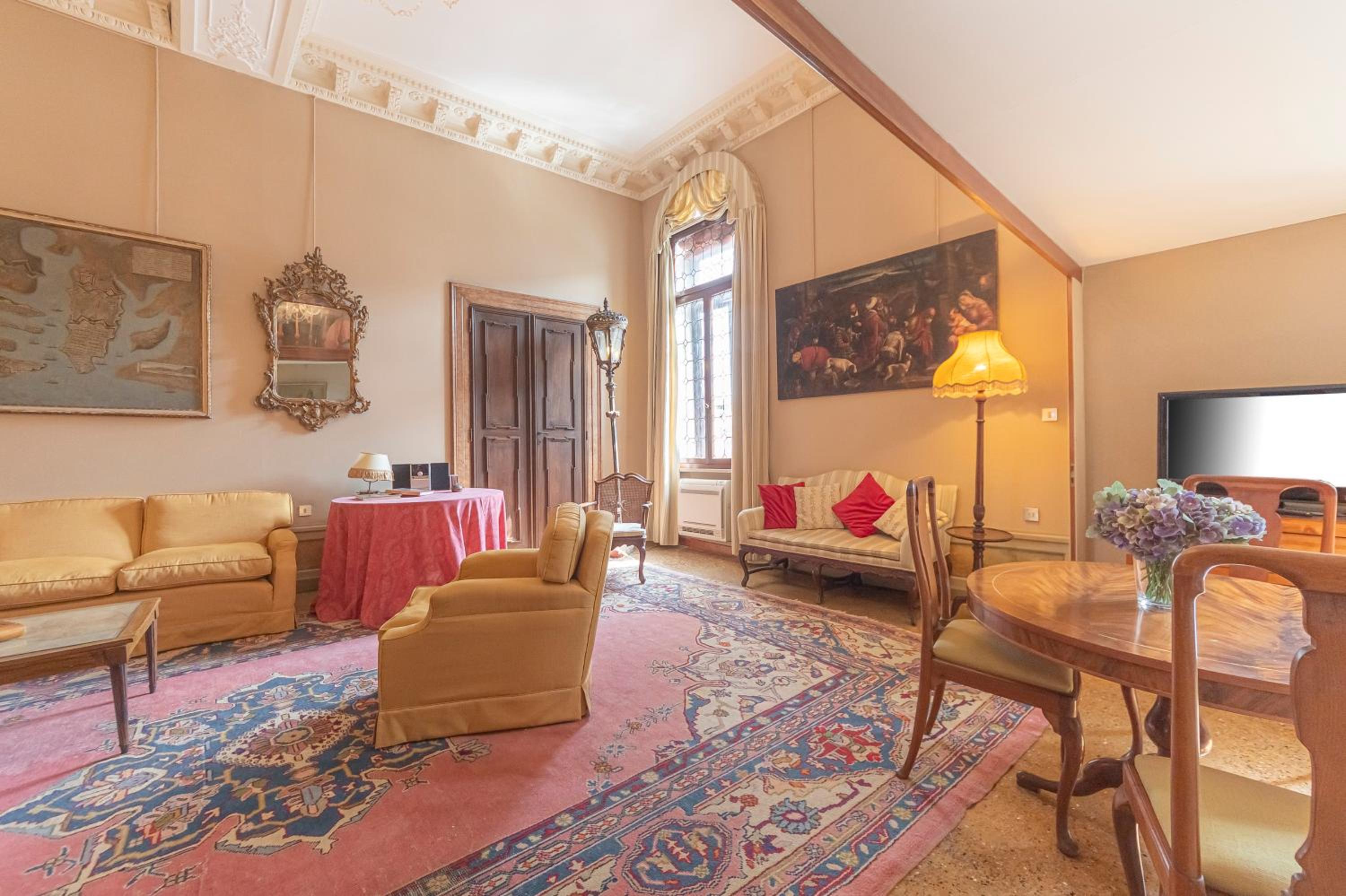 Canal Grande Suite