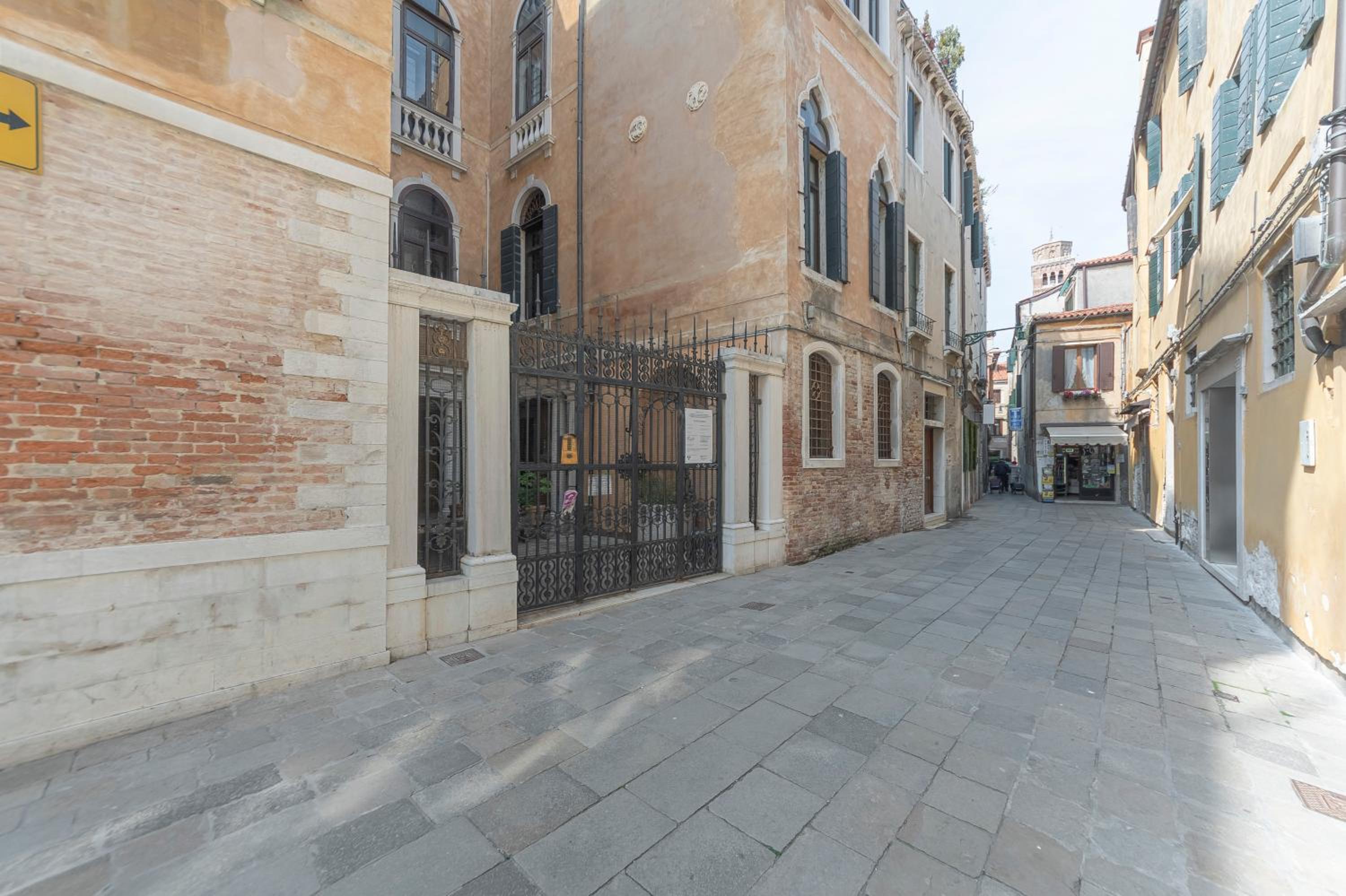 Canal Grande Suite