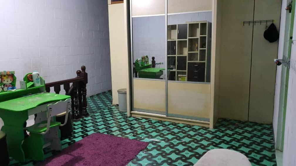HOMESTAY AINNUR SEMARAK photo 7