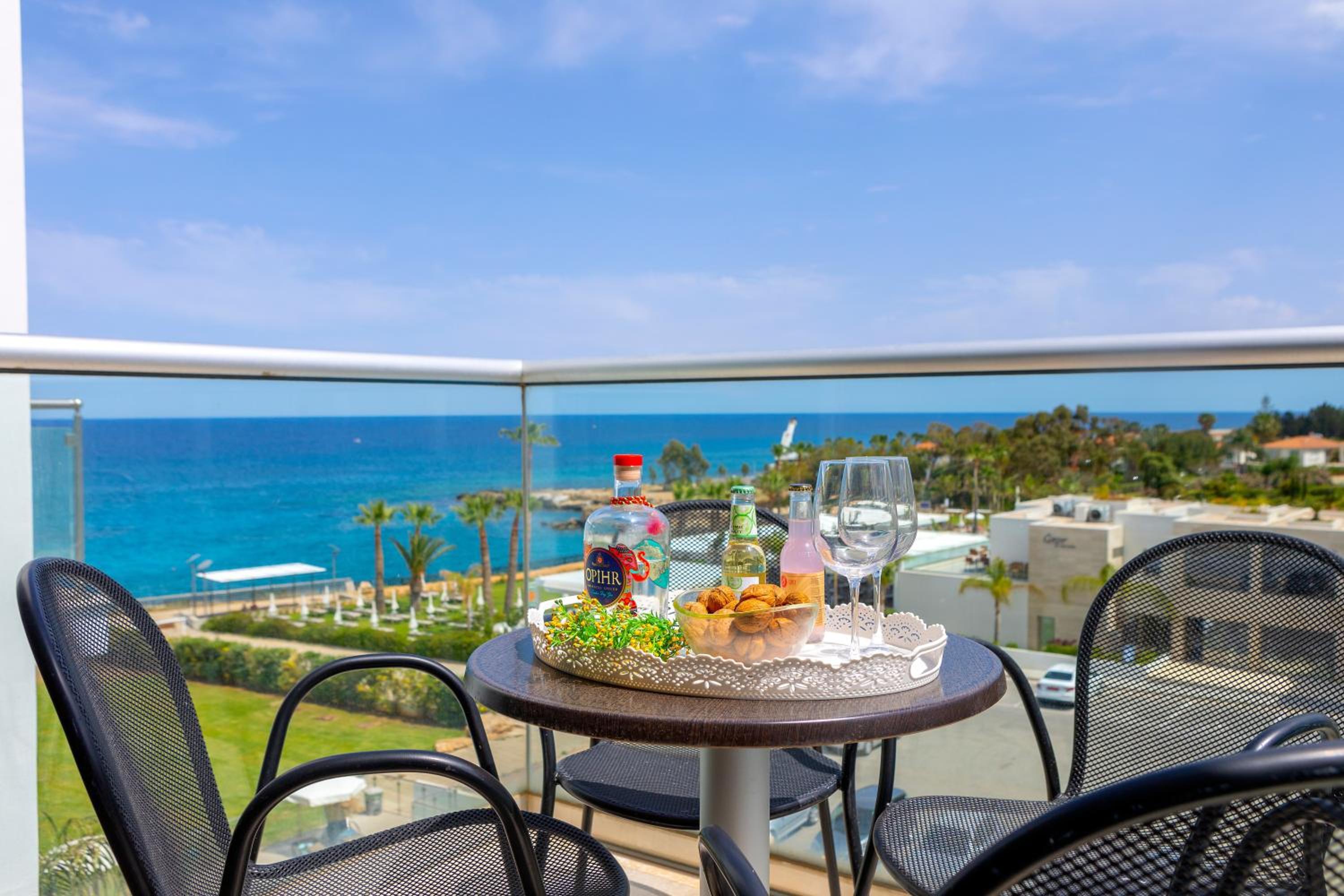 Coralli Spa By Fig tree Bay