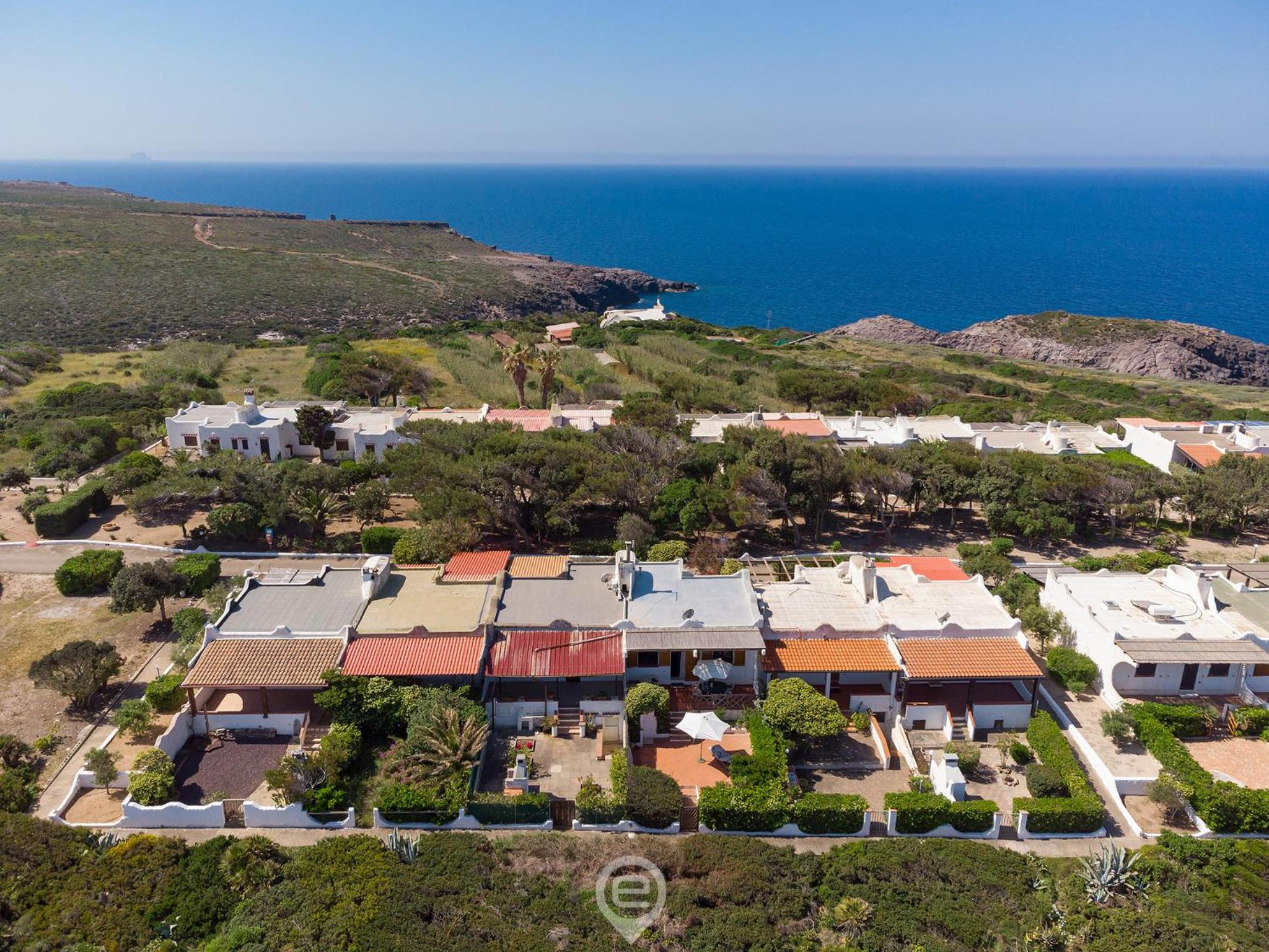 House Eleonora - Near Beautiful Beaches