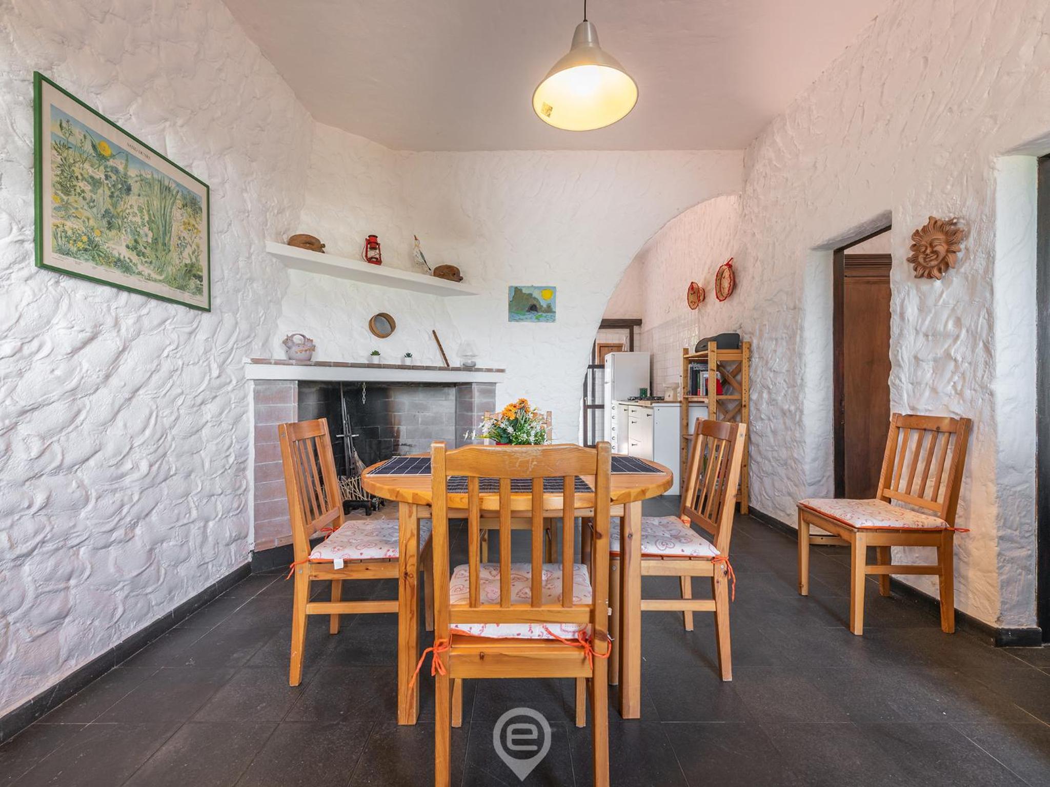House Eleonora - Near Beautiful Beaches