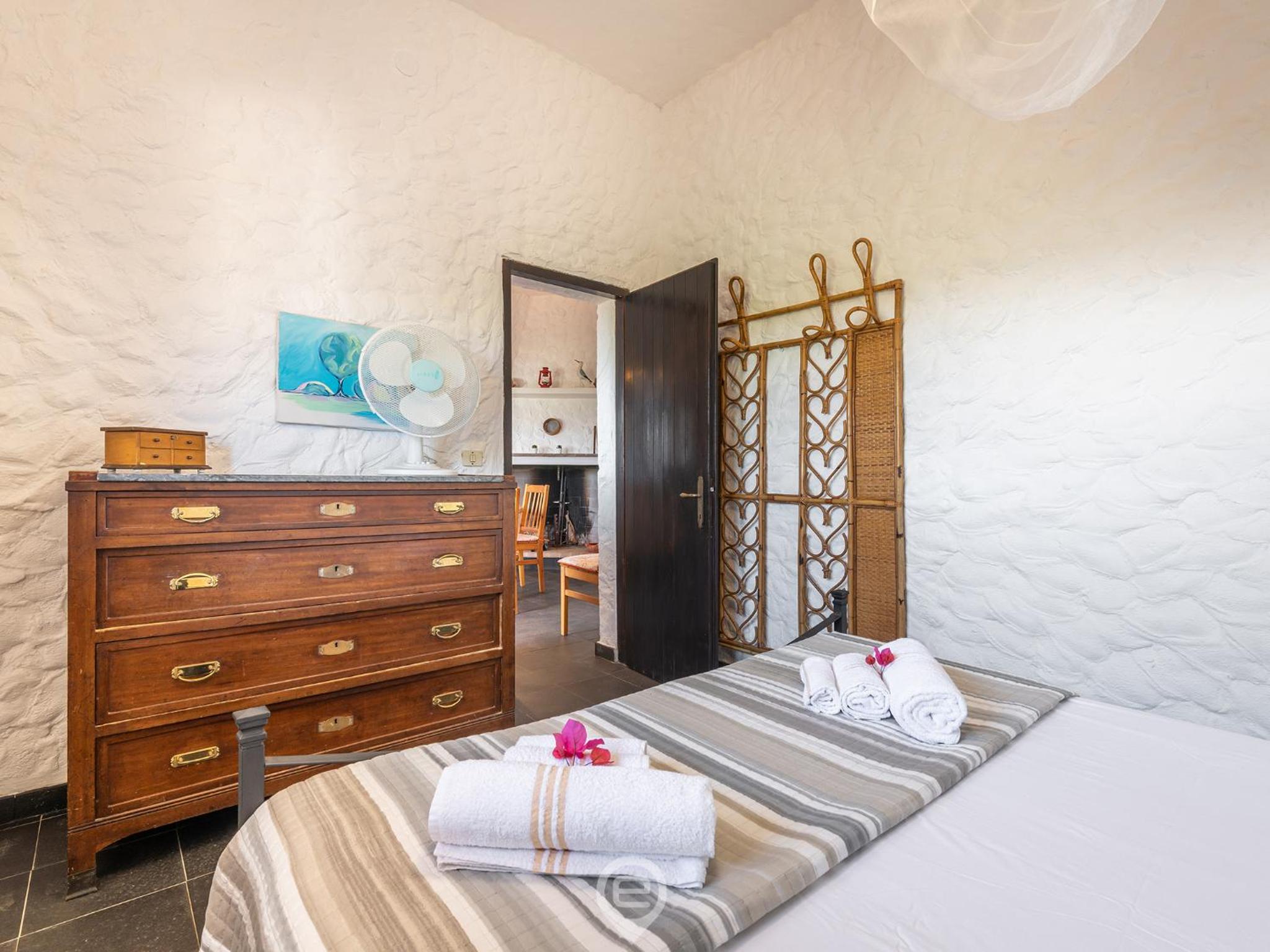 House Eleonora - Near Beautiful Beaches