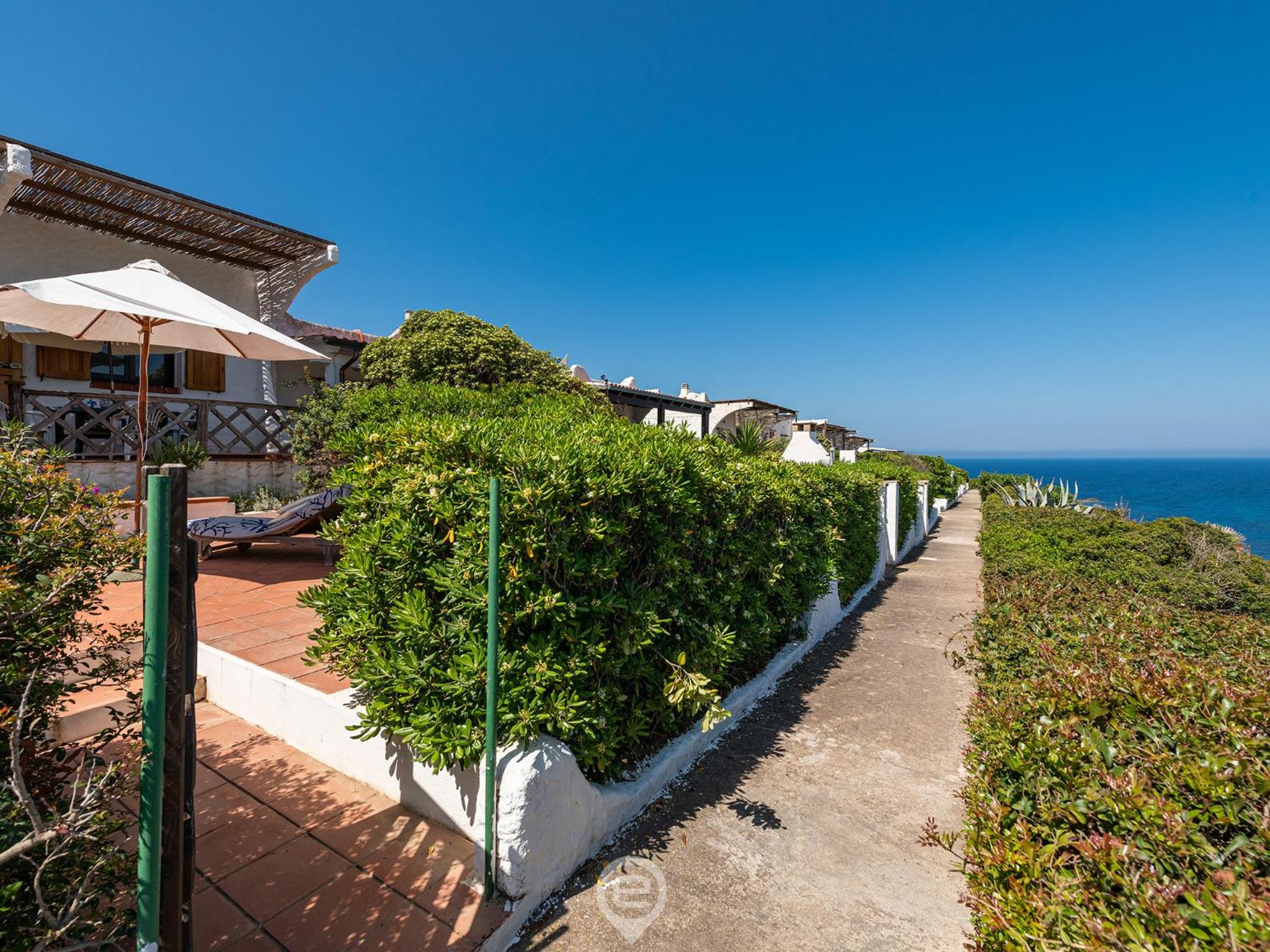 House Eleonora - Near Beautiful Beaches
