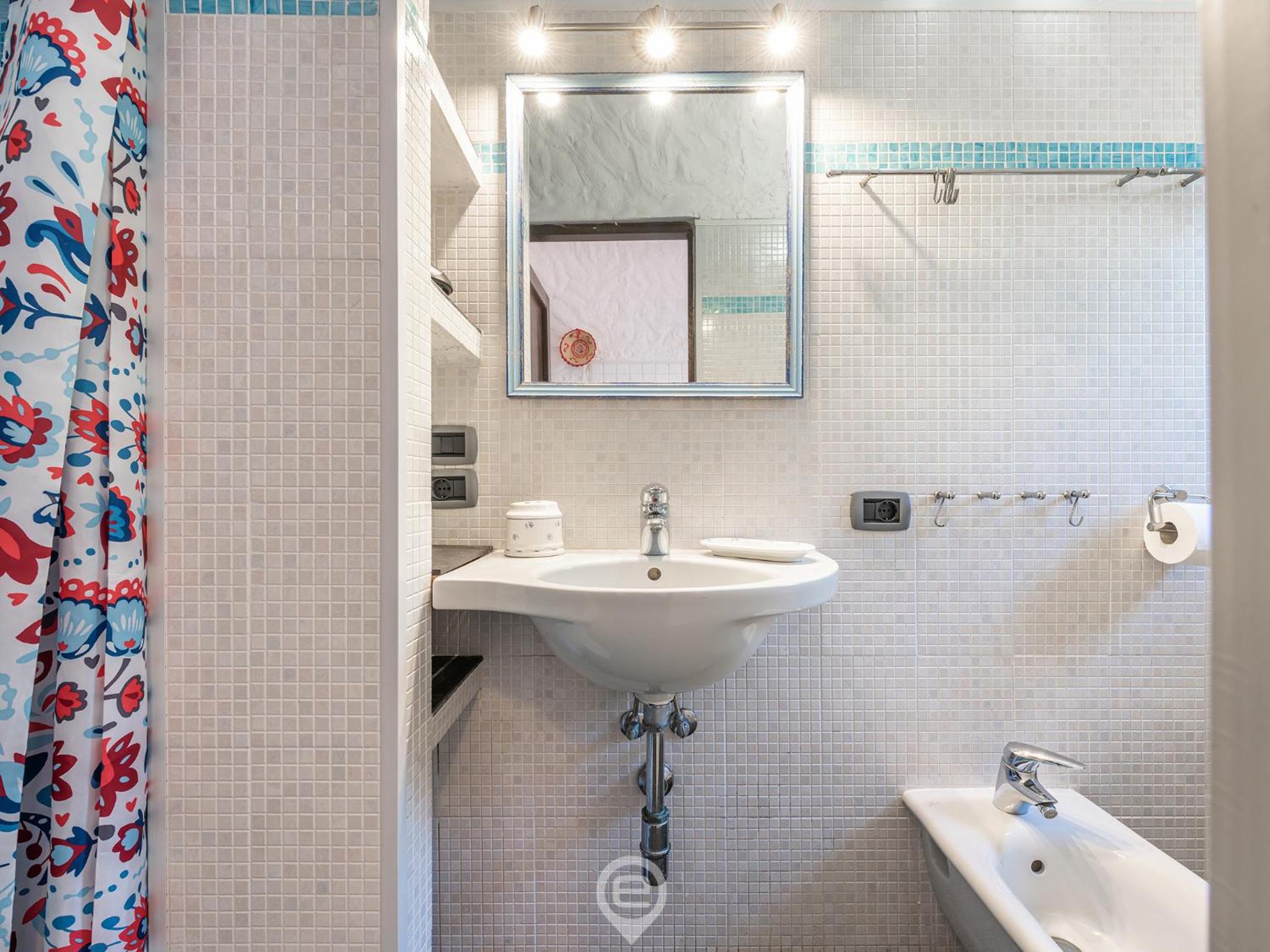 House Eleonora - Near Beautiful Beaches