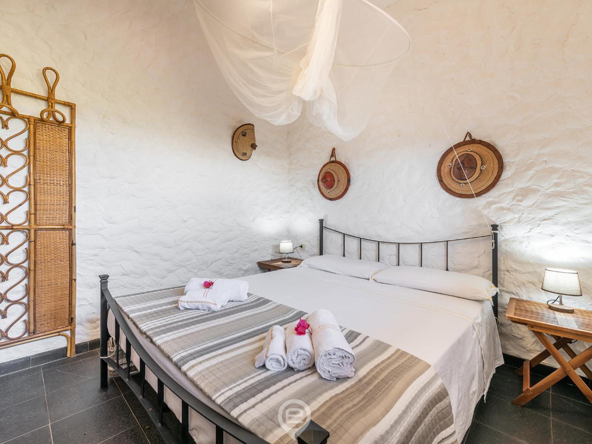 House Eleonora - Near Beautiful Beaches