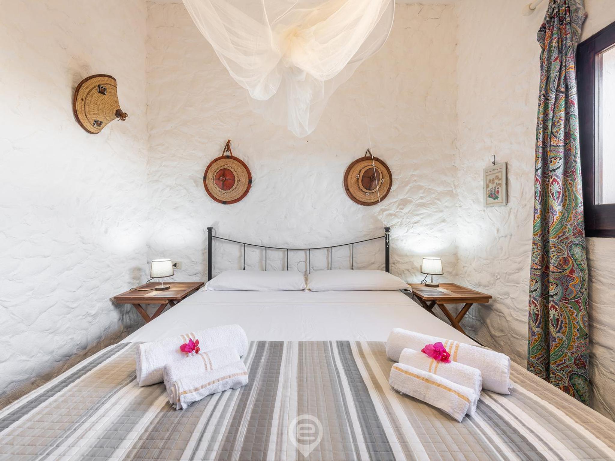 House Eleonora - Near Beautiful Beaches