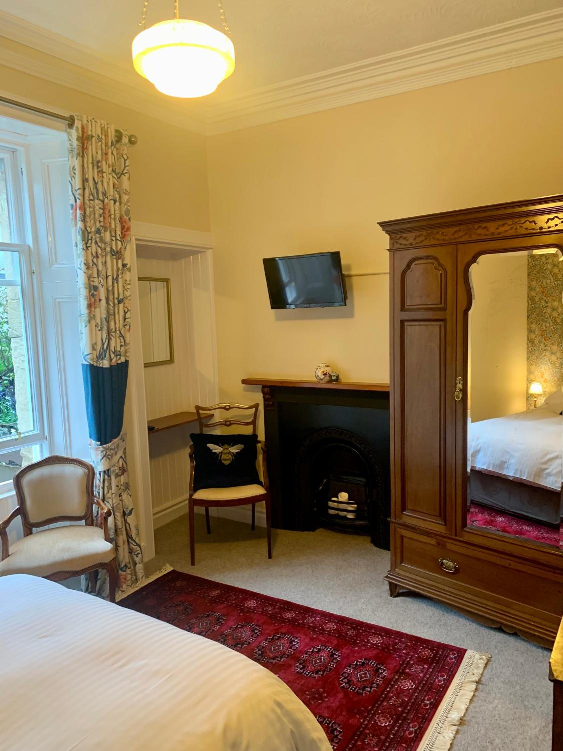 Leven House Bed and Breakfast