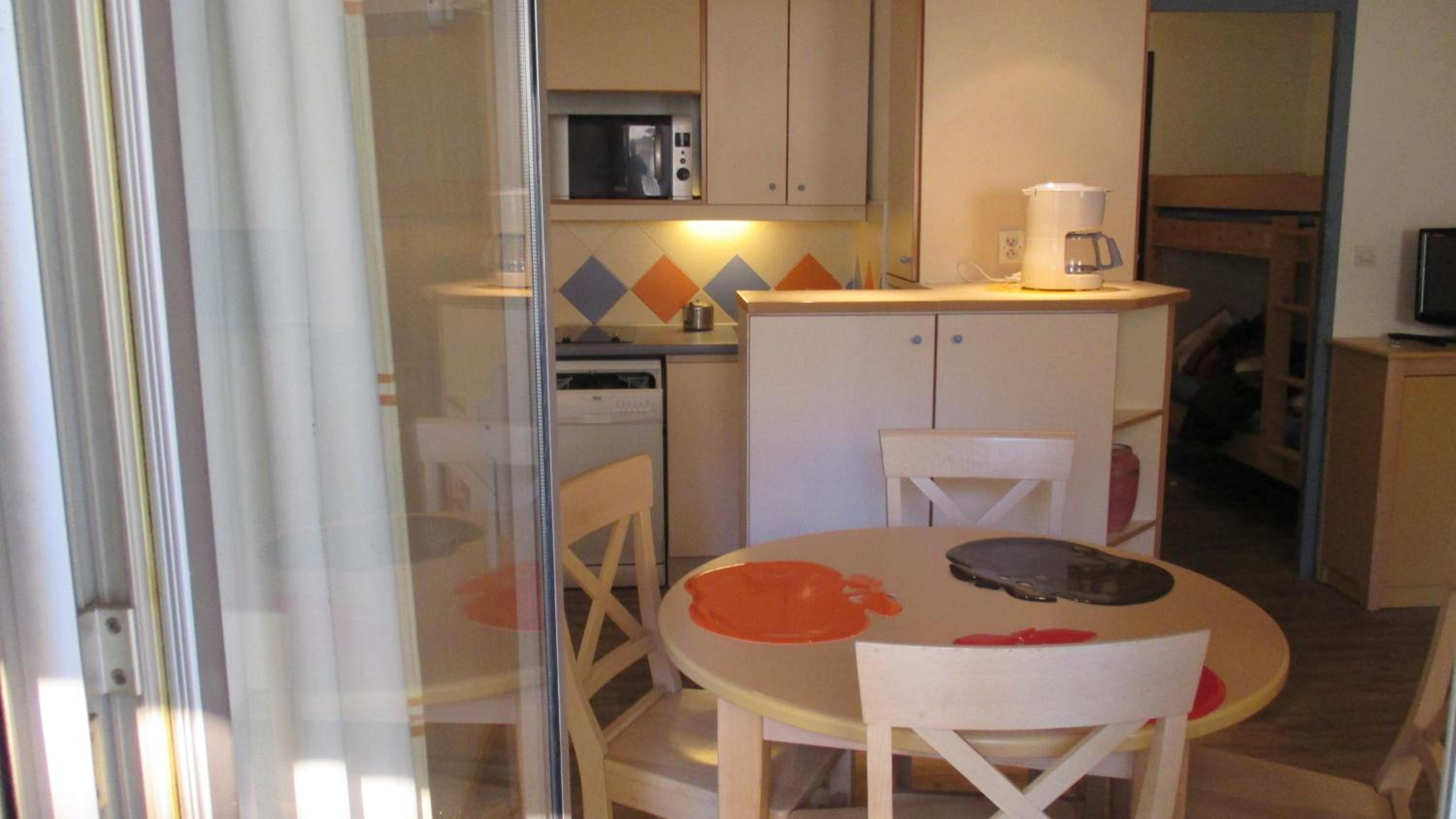 Promenade des Bains Apartment