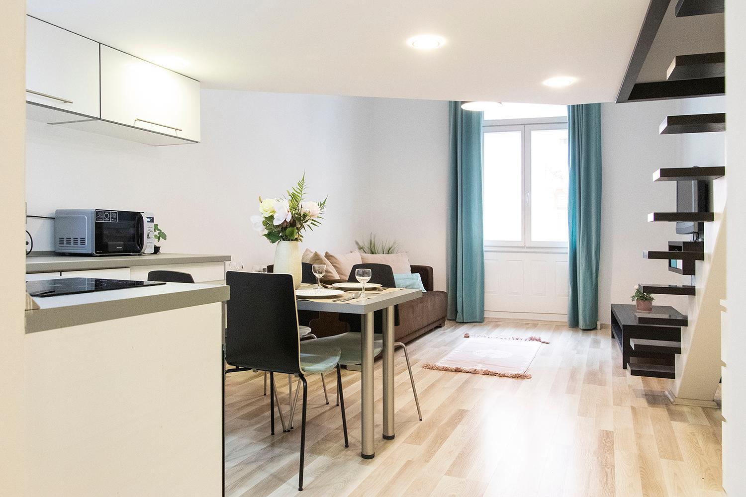 Real Apartments Semmelweis II view 5