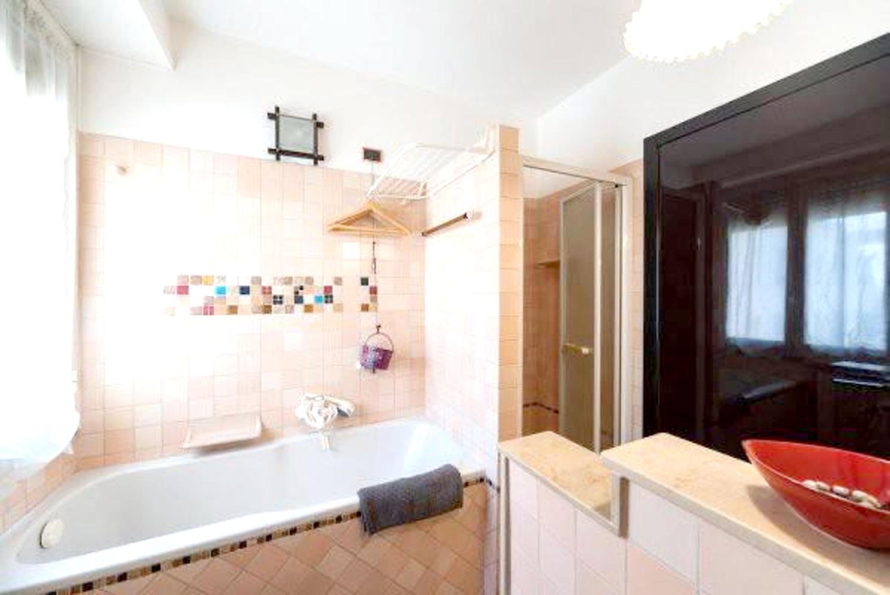 Modern Apartment near Rome City Centre 90 m² with Balcony