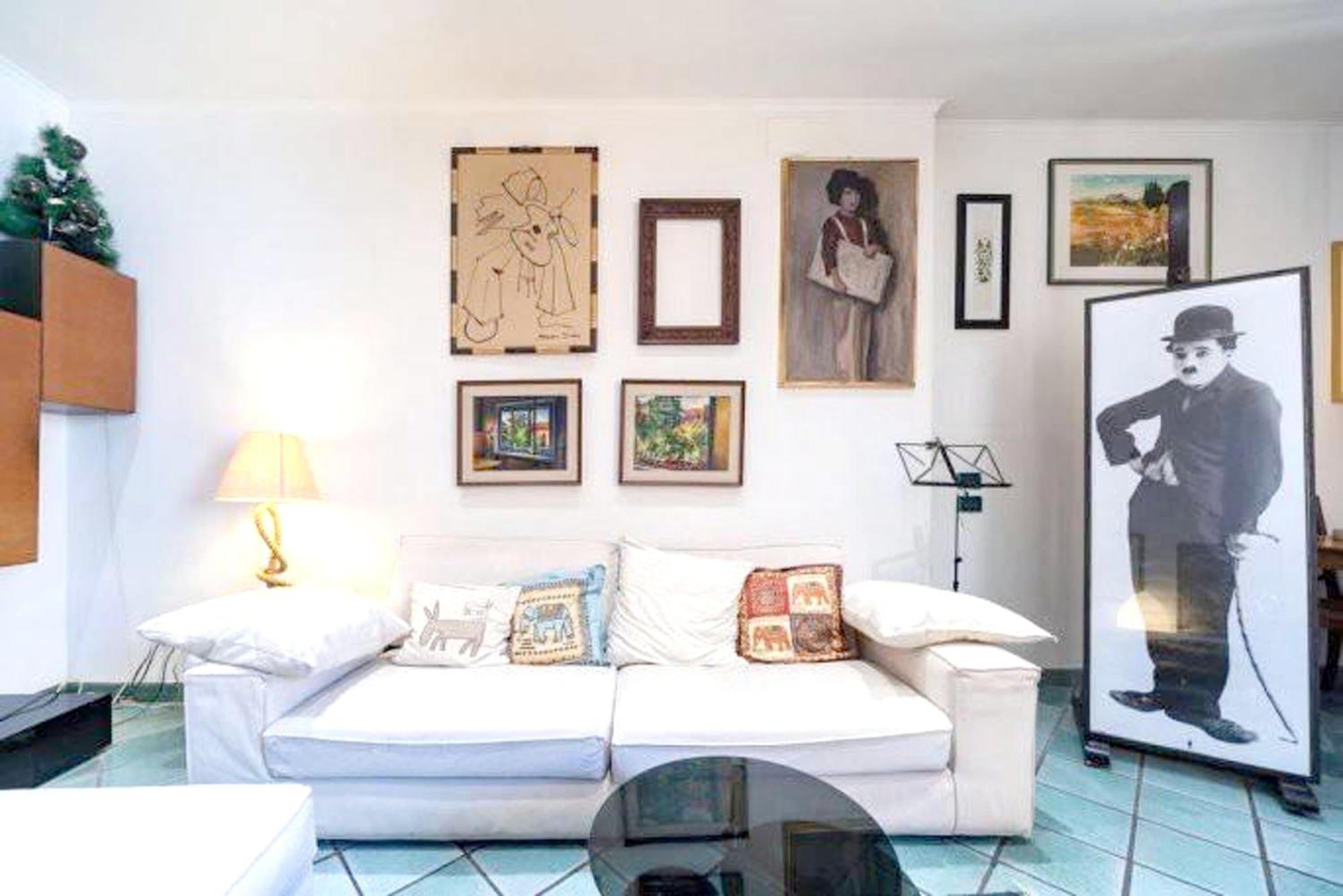 Modern Apartment near Rome City Centre 90 m² with Balcony