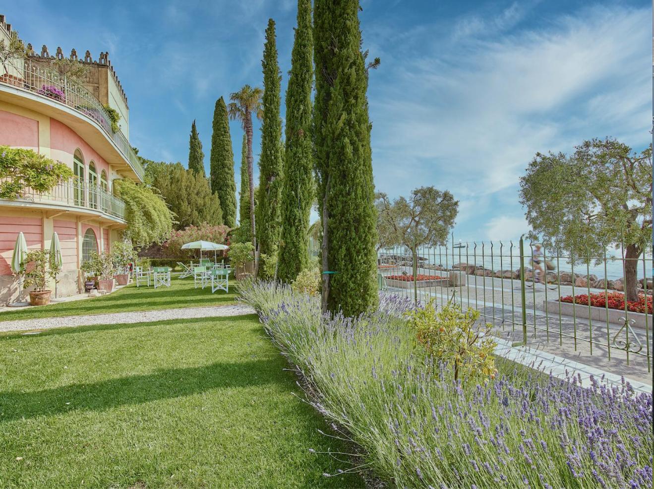 Villa Cisano Residenza d'Epoca view 2
