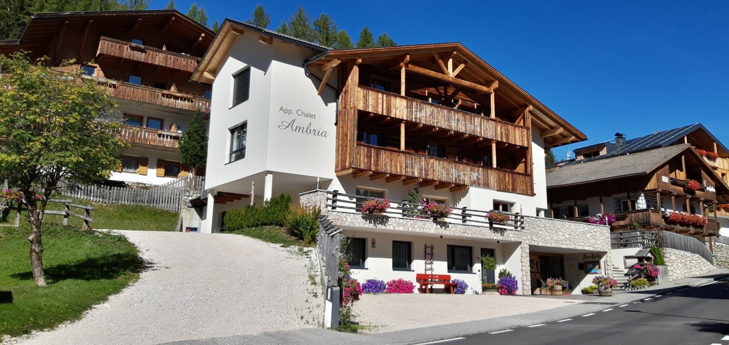 Chalet Apartments Ambria view 3