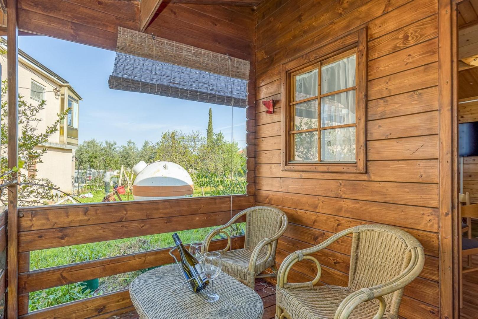 Cottage Lucas view 4