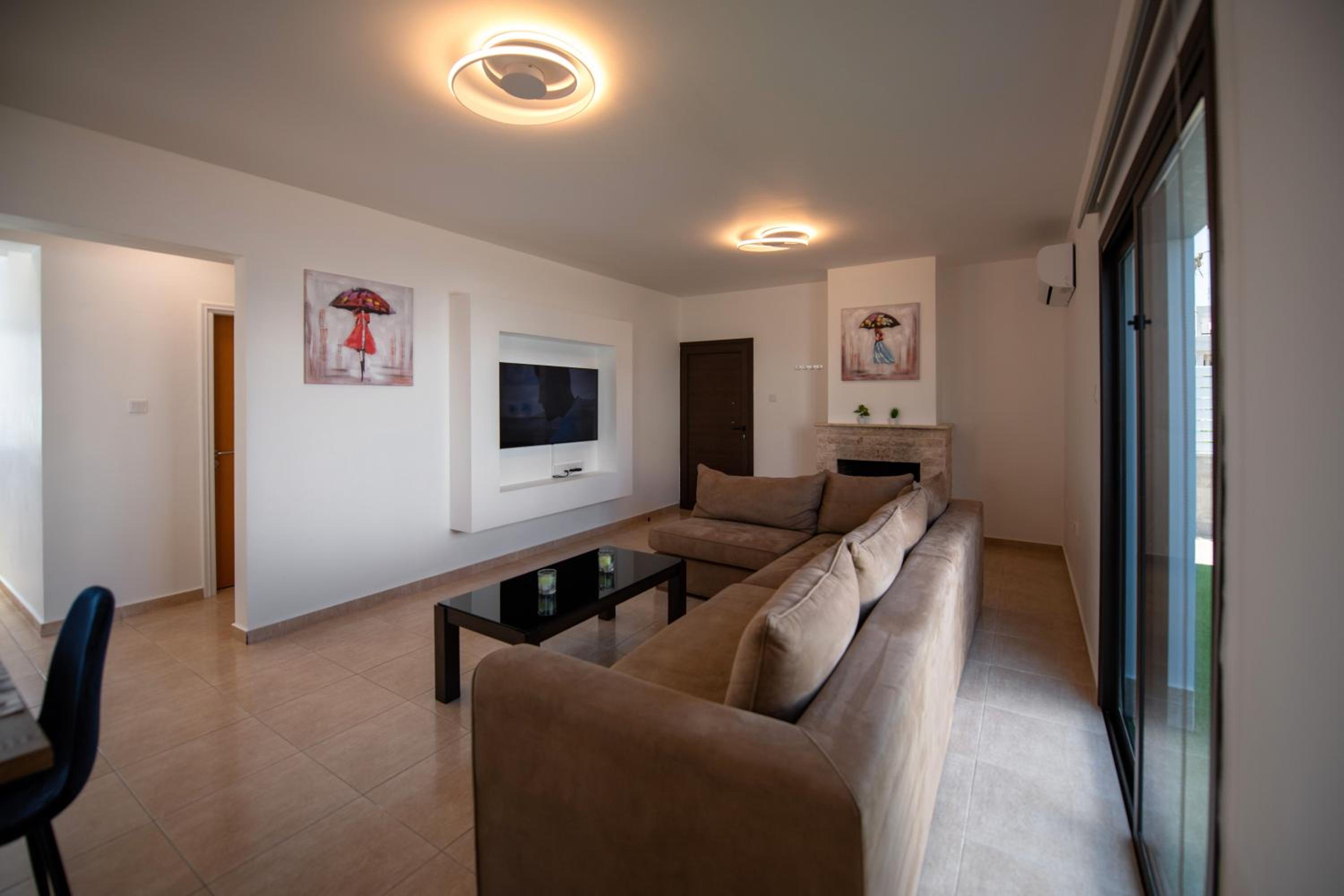 Luxury Villa Agathoula