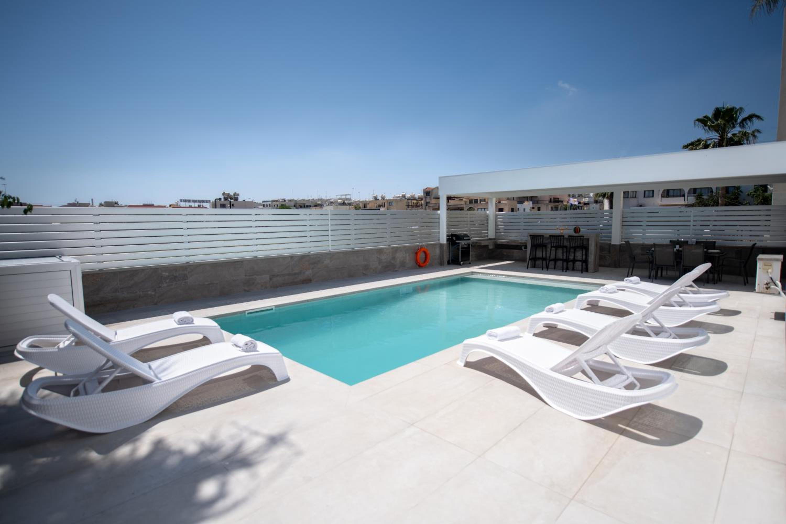 Luxury Villa Agathoula