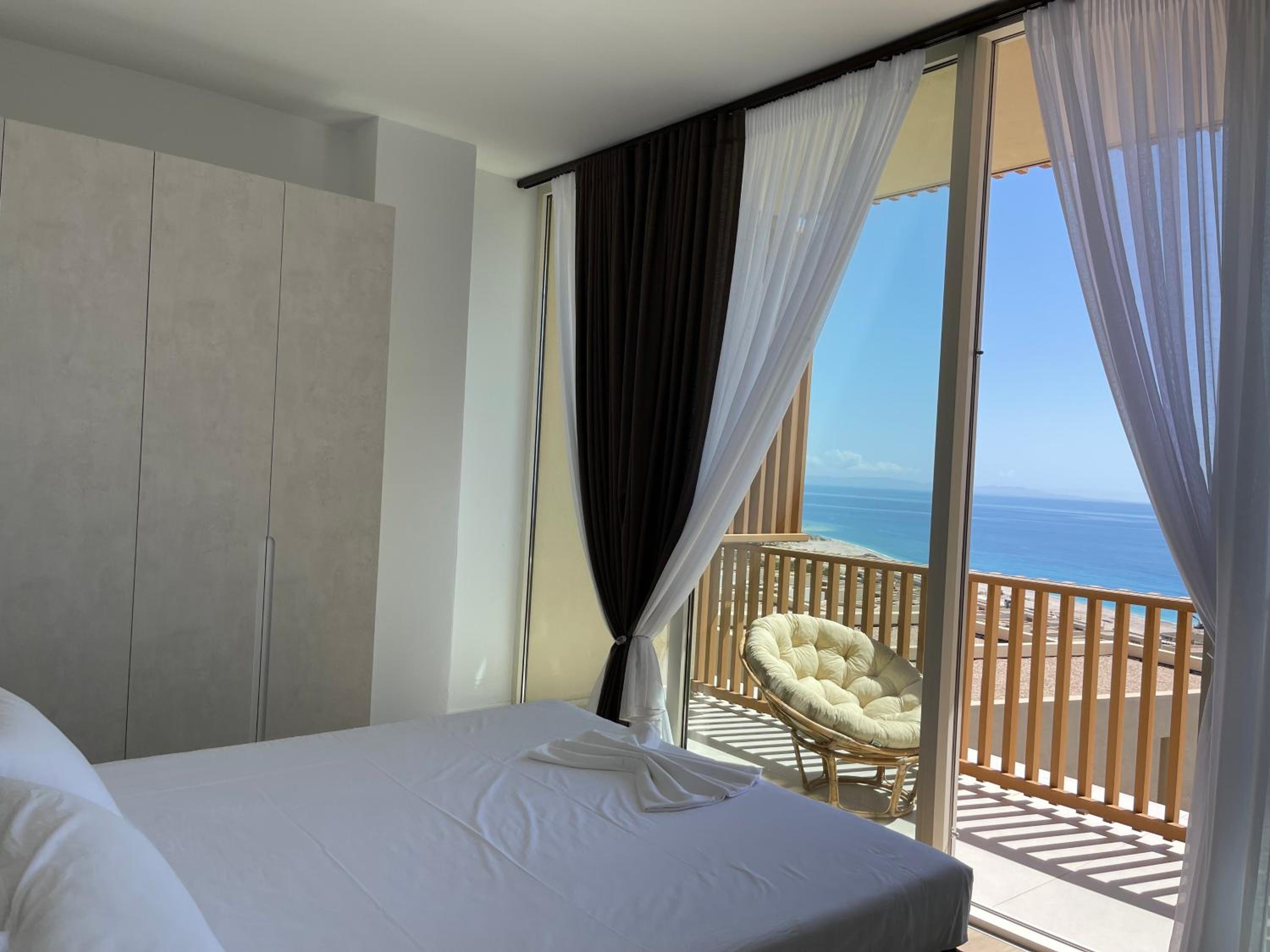 Green Coast 136