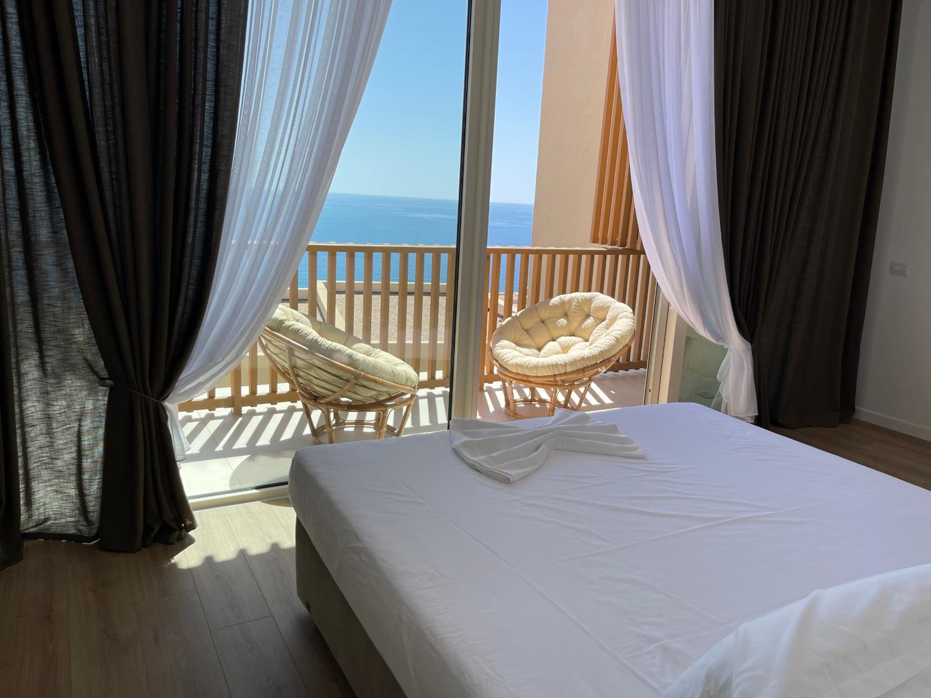 Green Coast 136