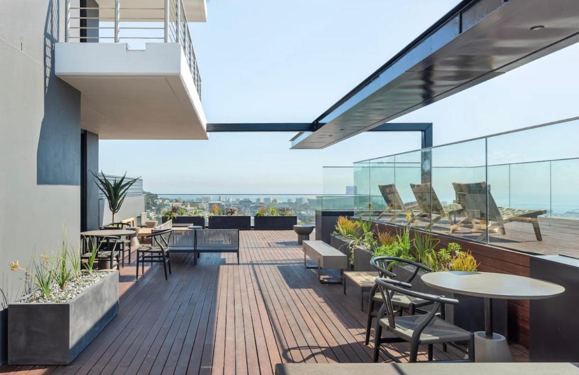 16 On Bree by Stay In Luxury view 4