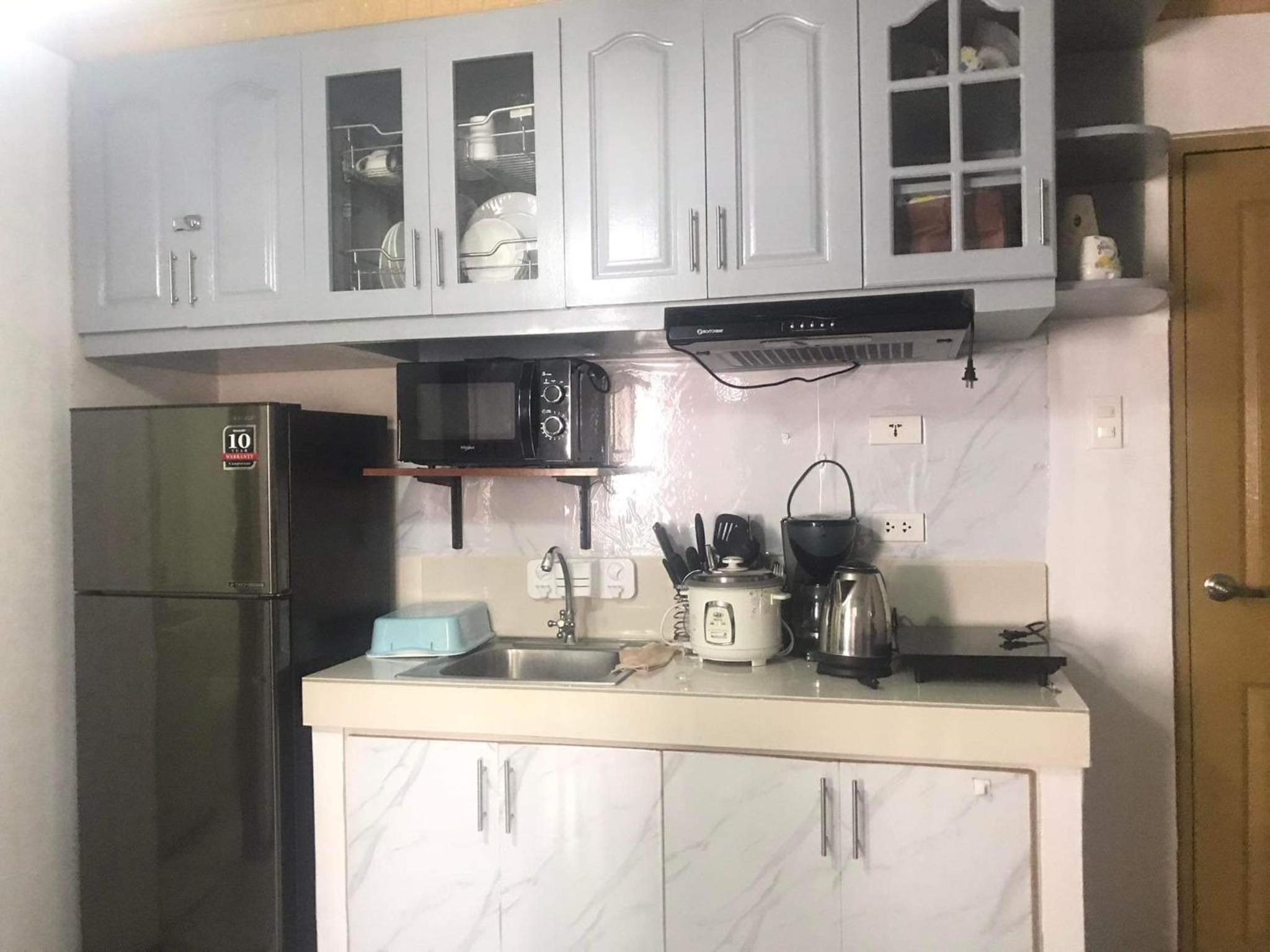 ENTIRE 2BR CONDO UNIT@8 SPATIAL CONDOMINIUM view 3