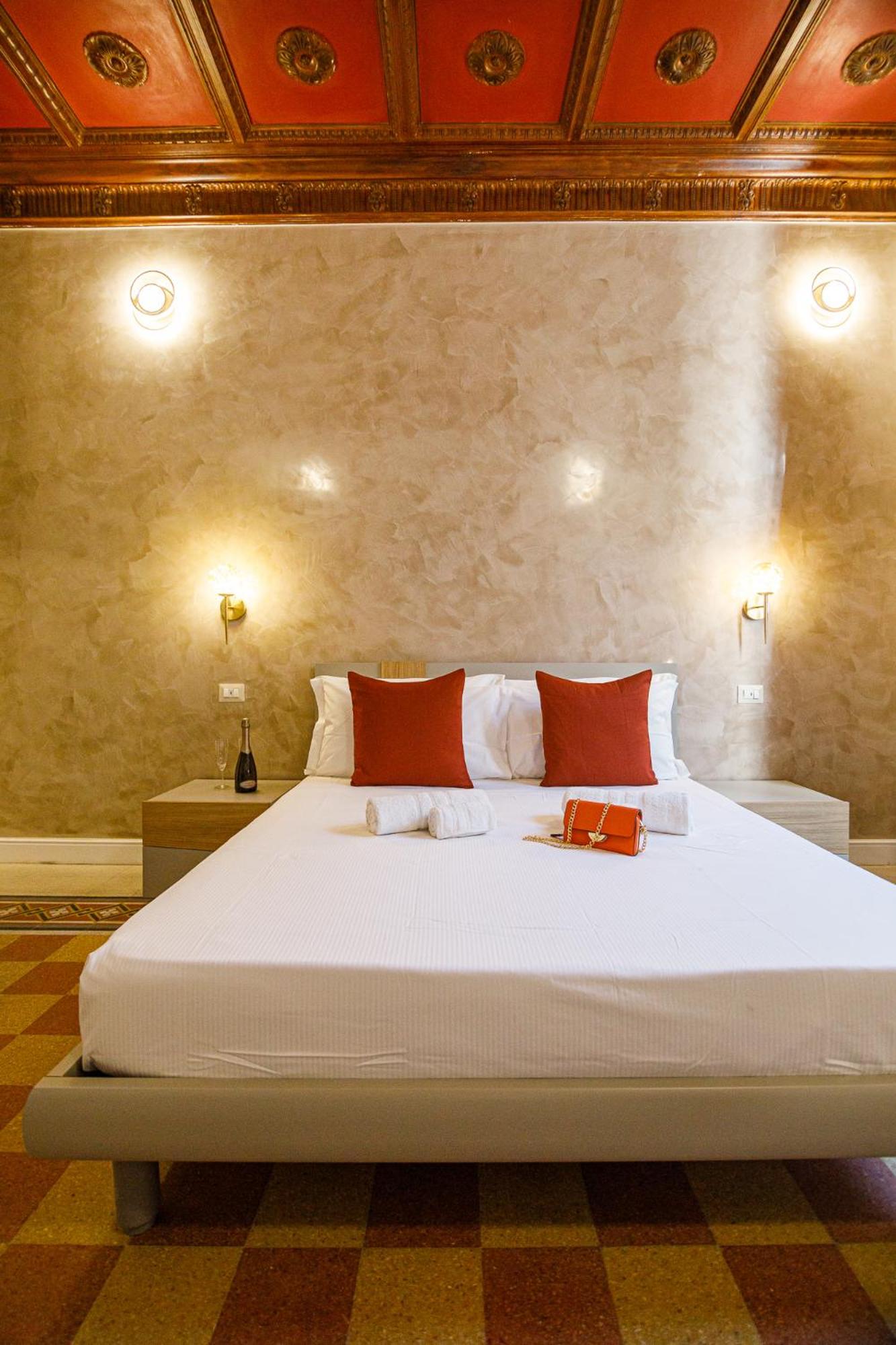 Erreggi Luxury Rooms