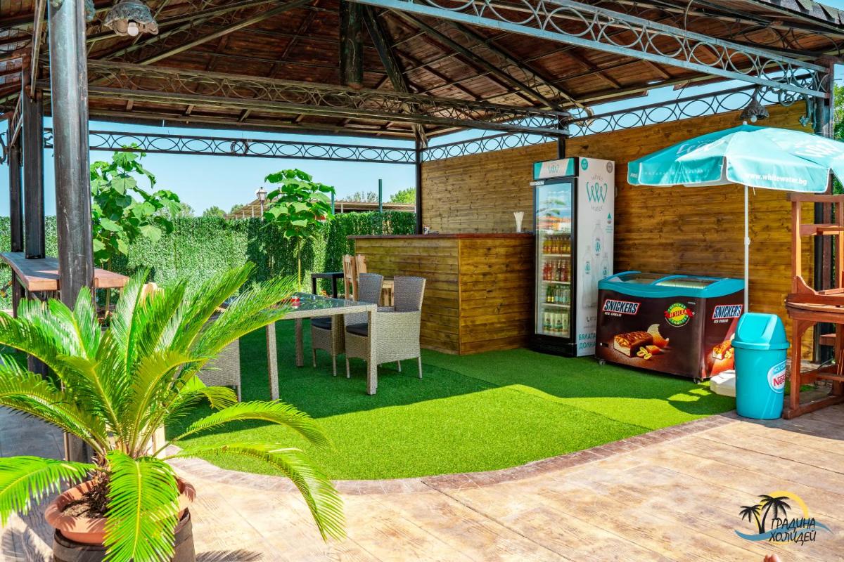 outdoor BBQ area