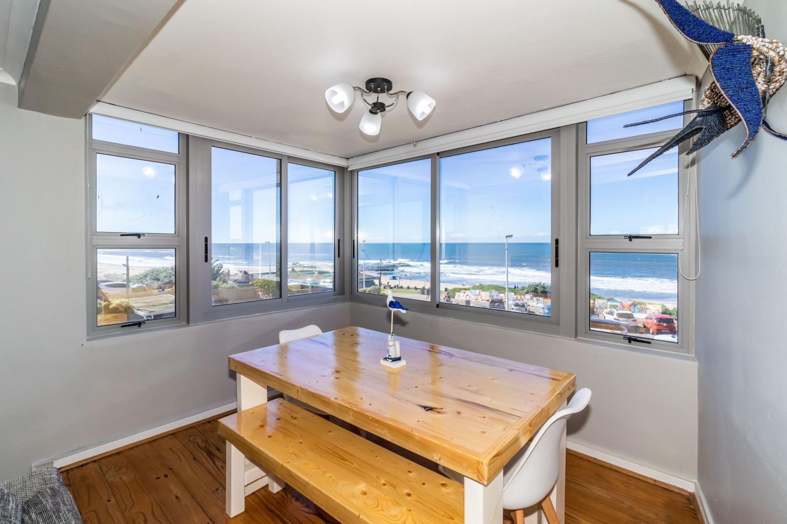 14 Warnerdoone Beachfront Apartment view 4