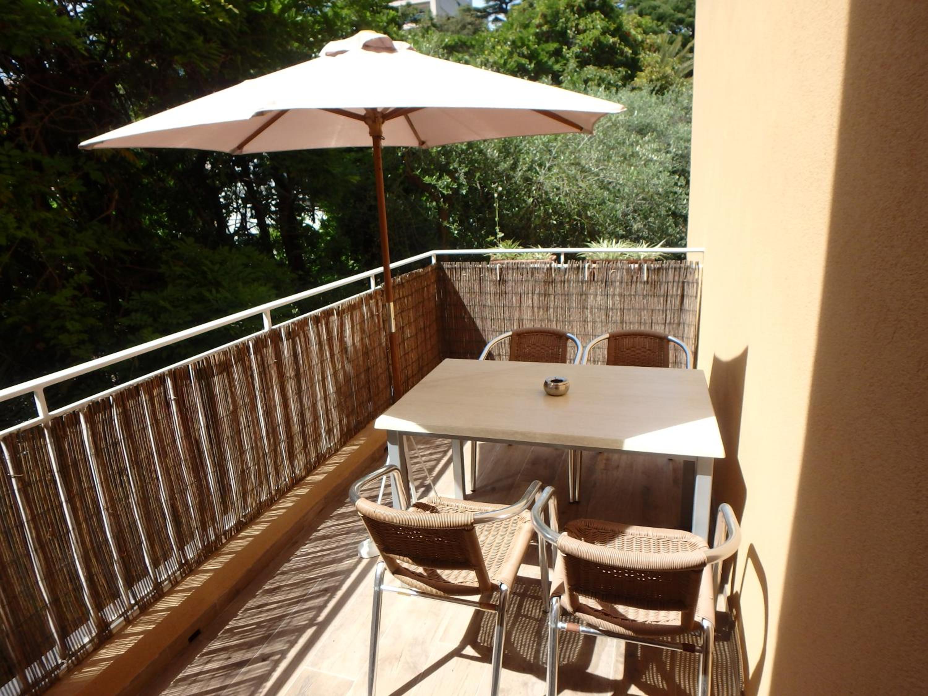 outdoor BBQ area
