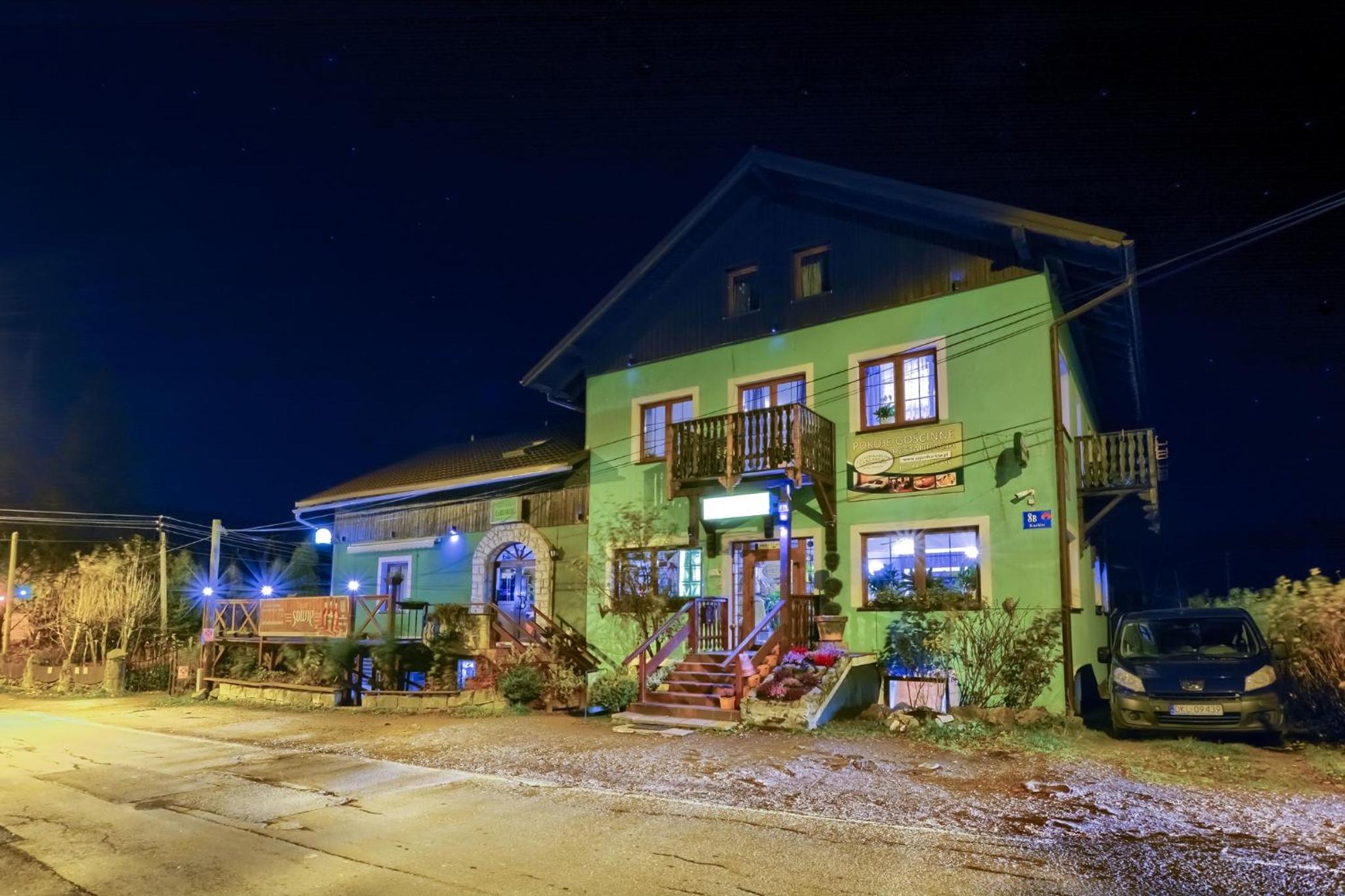restaurant