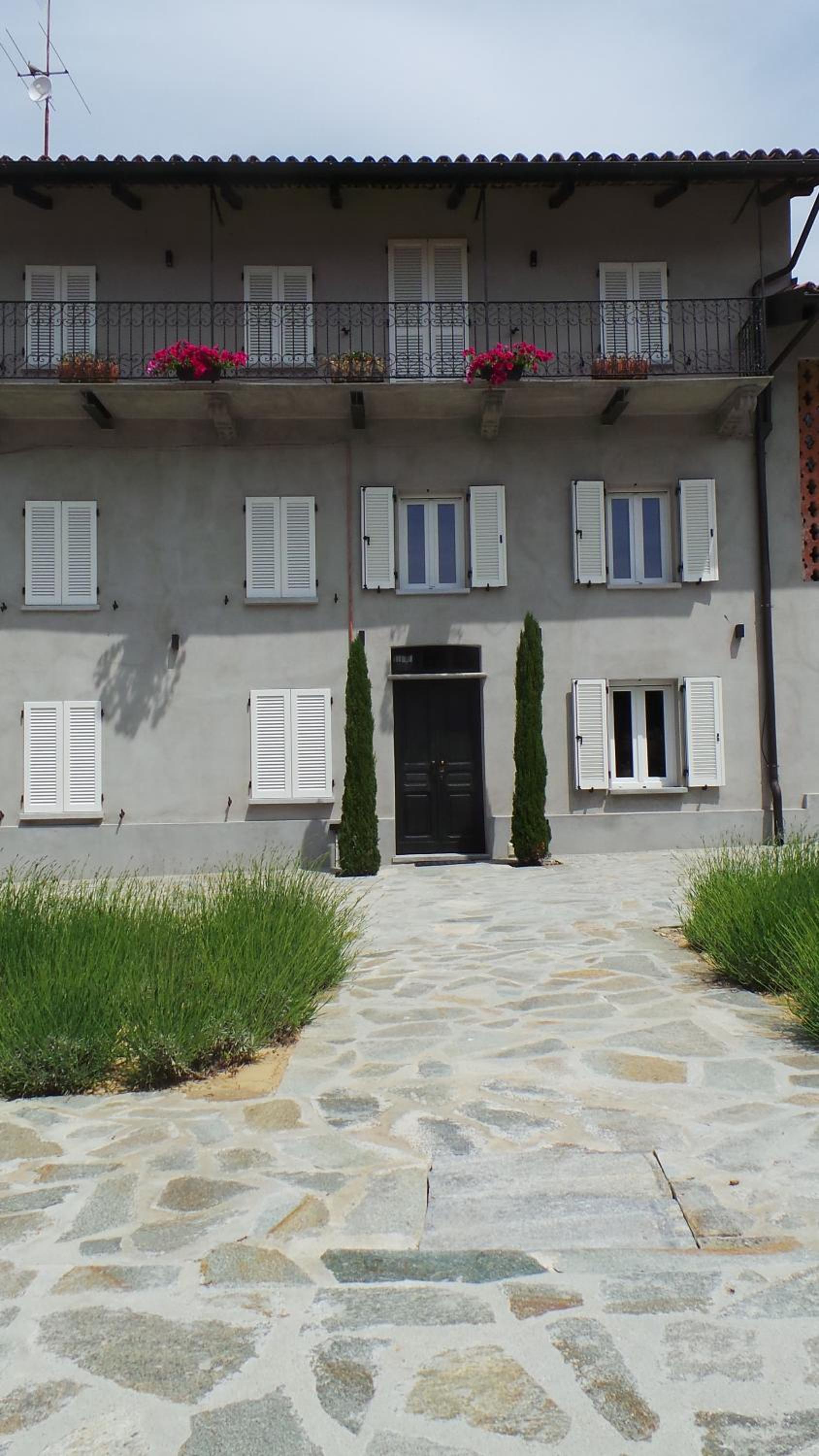 Sotto La Vigna Charm Stay Adults only vacation Bed and breakfast room view 3