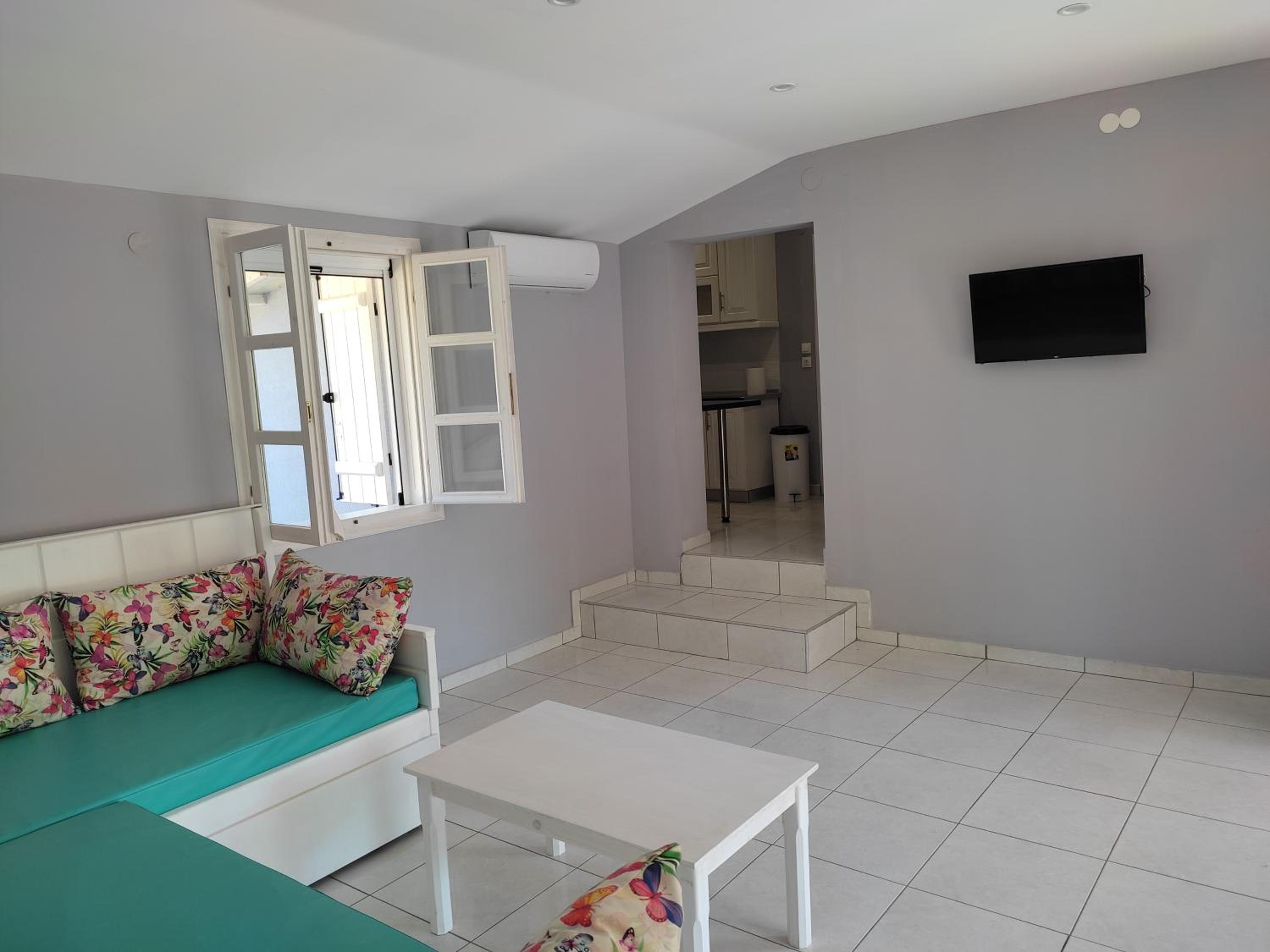 Pefkari Bay Villas view 3