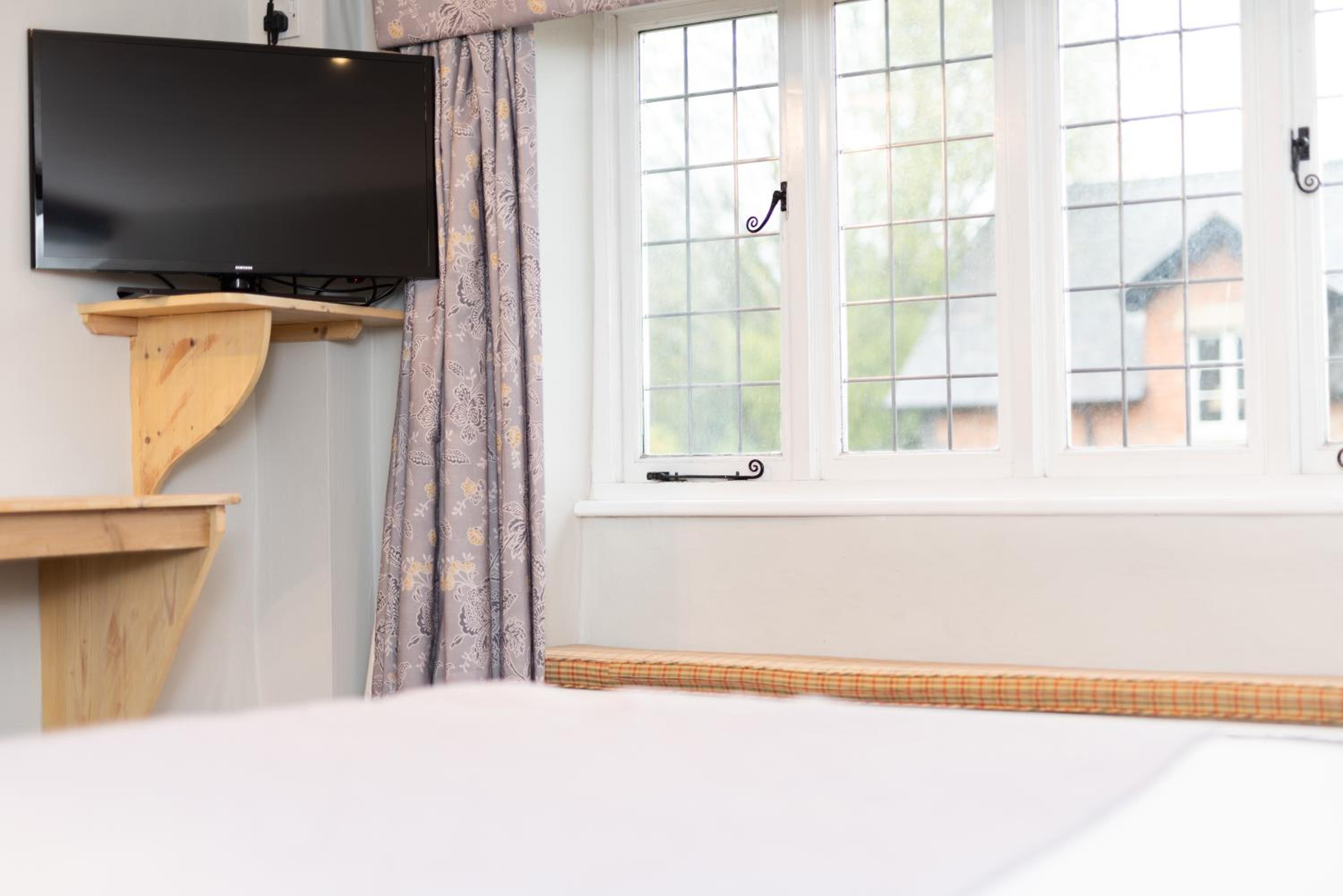 Jersey Arms Hotel Bicester