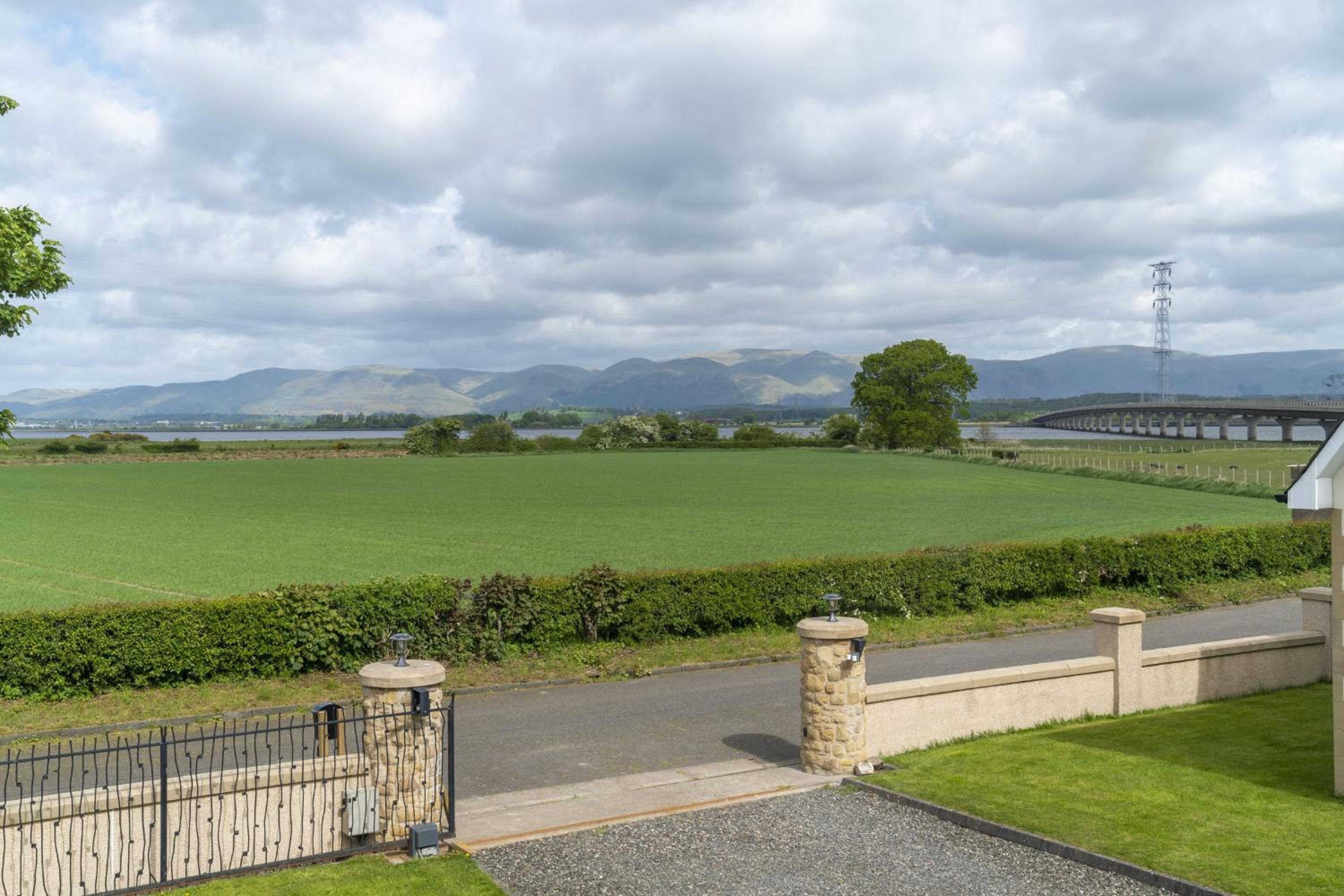 Higginsneuk view 5