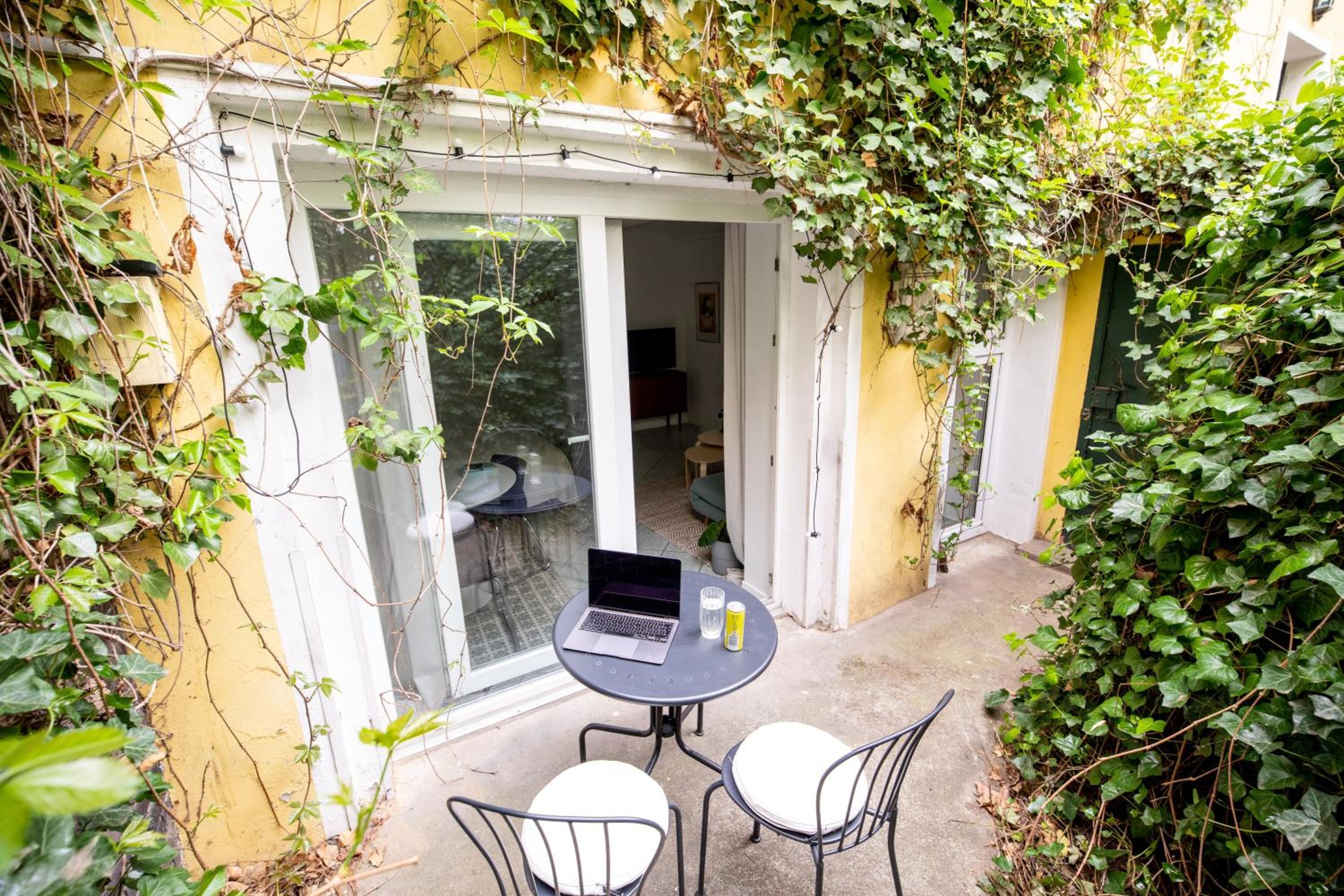 City Hideaway with Terrace