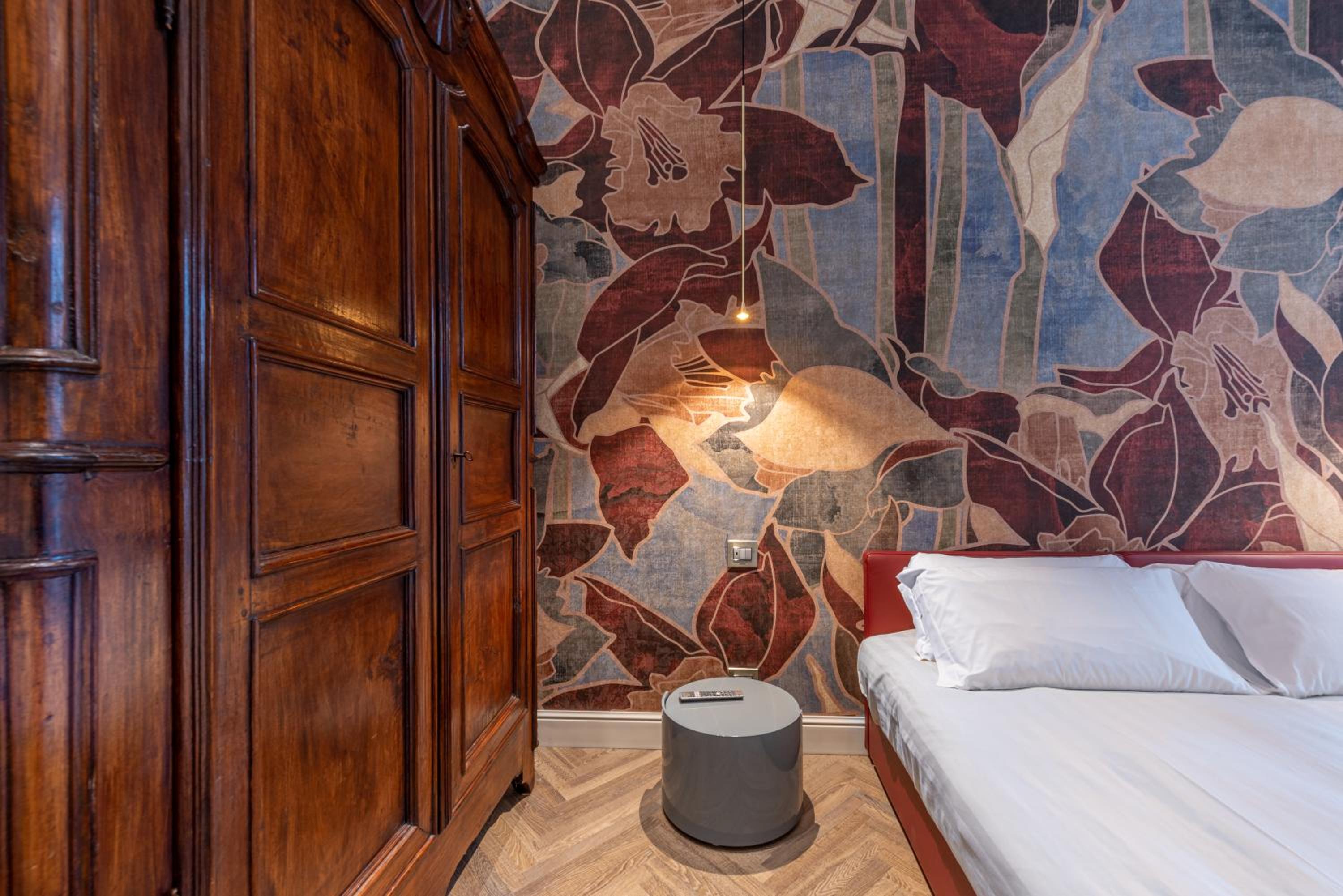 Plaza View Luxury Apartment, Alba photo 2