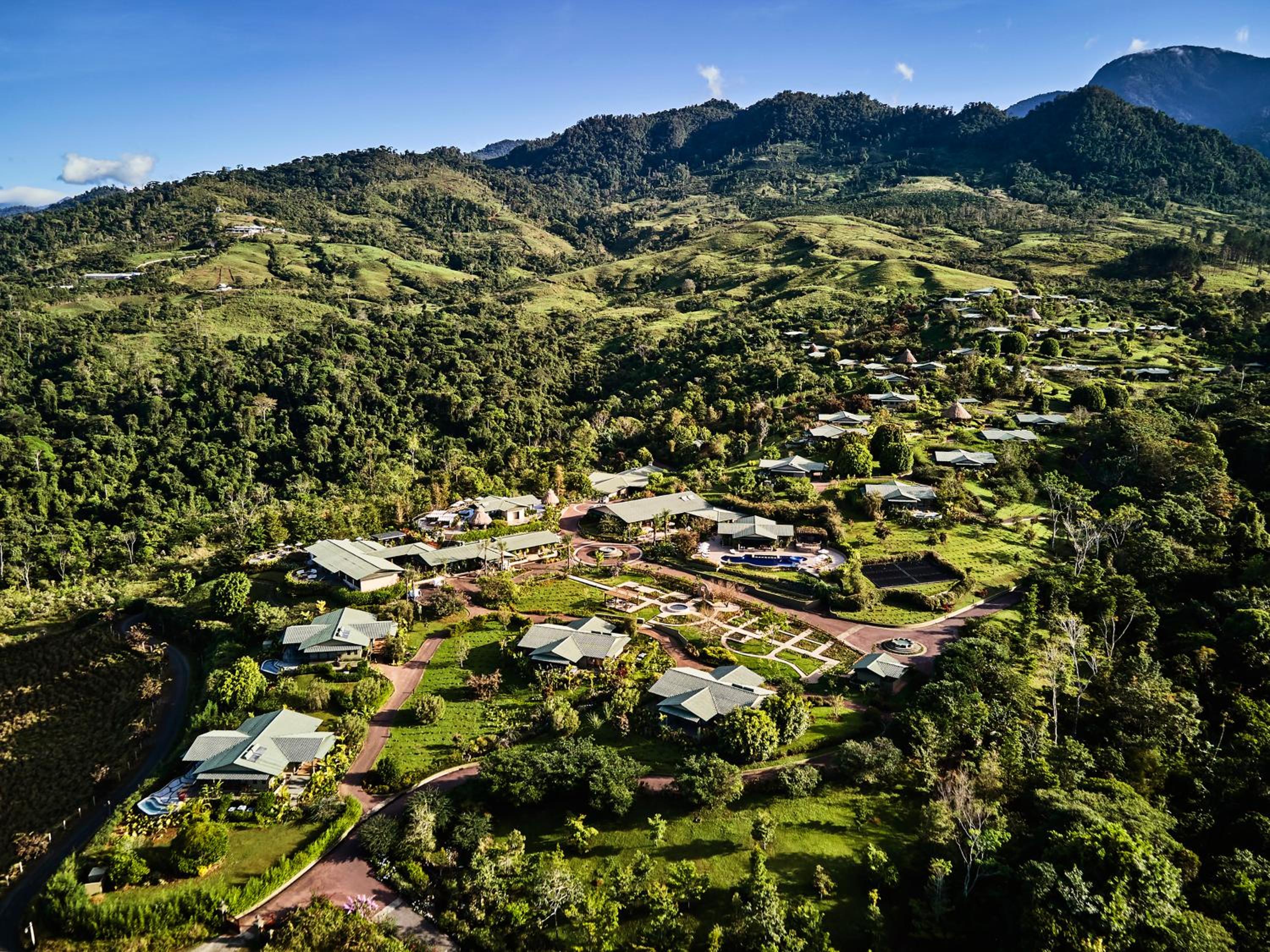 Hacienda AltaGracia, Auberge Collection