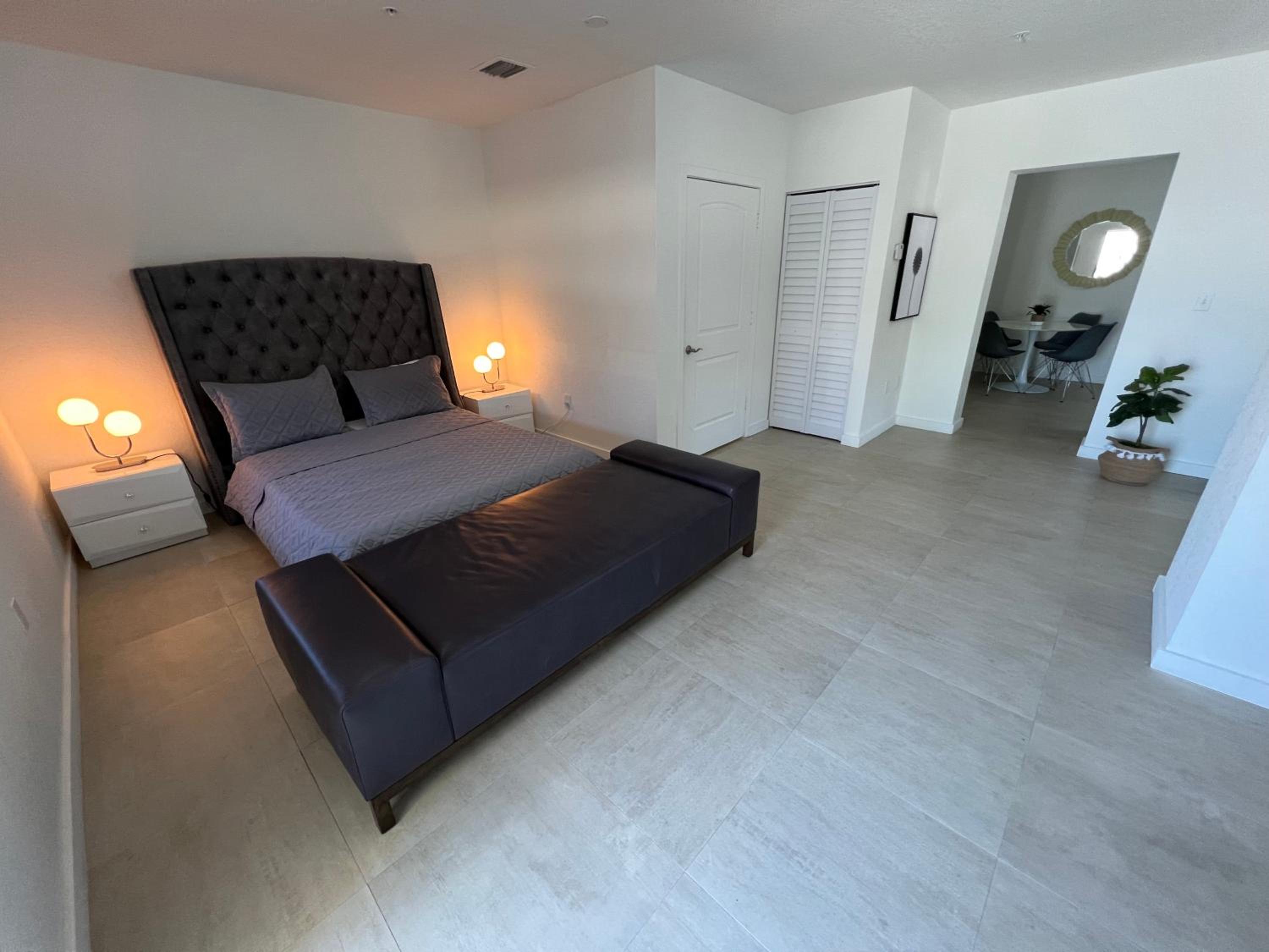 Renzzi Wynwood Apartments