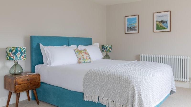 Wareham Vacations - The Bear Hotel - Property Image 3