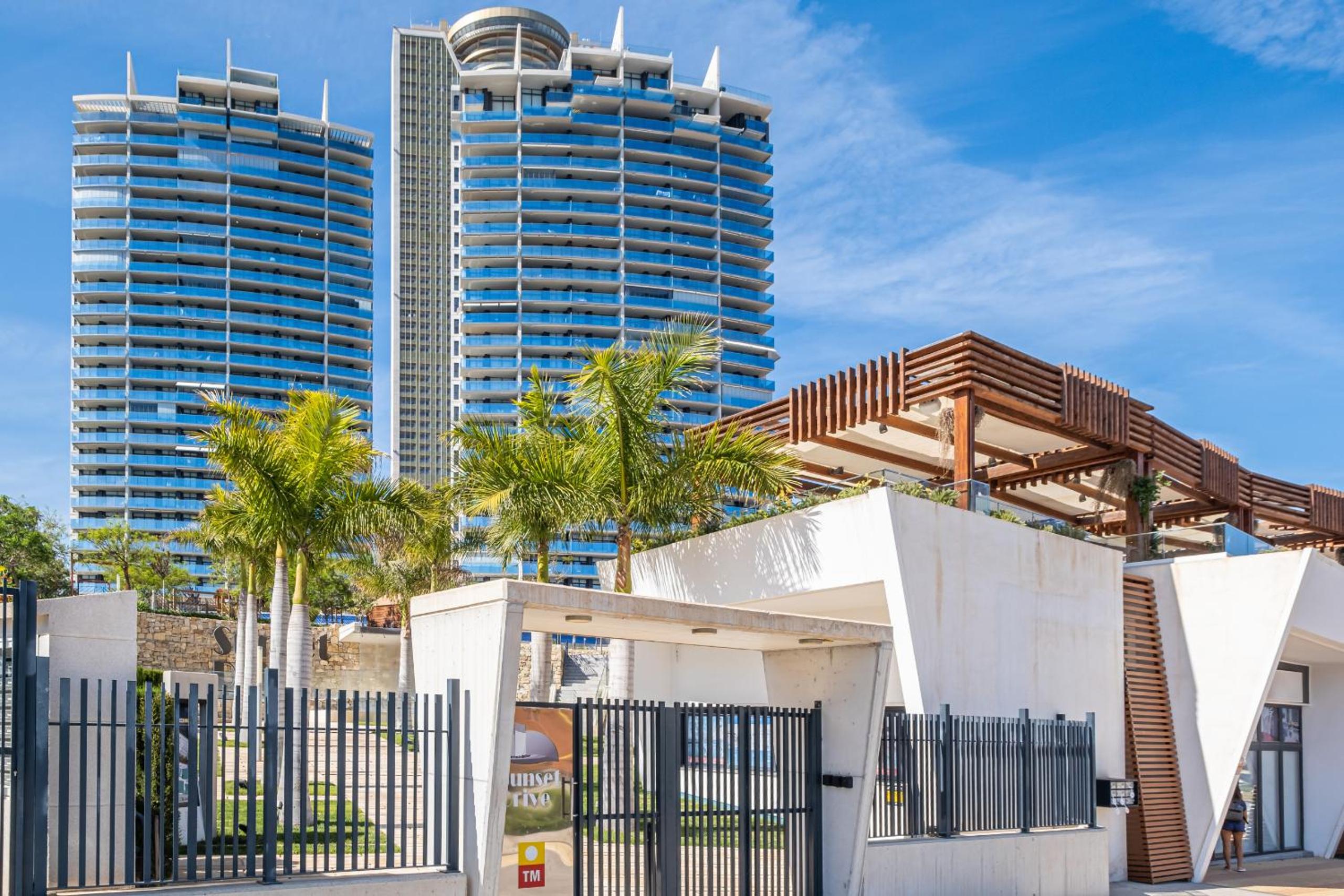 Sunset Drive Resort Apartment 5-10 Poniente Beach view 4