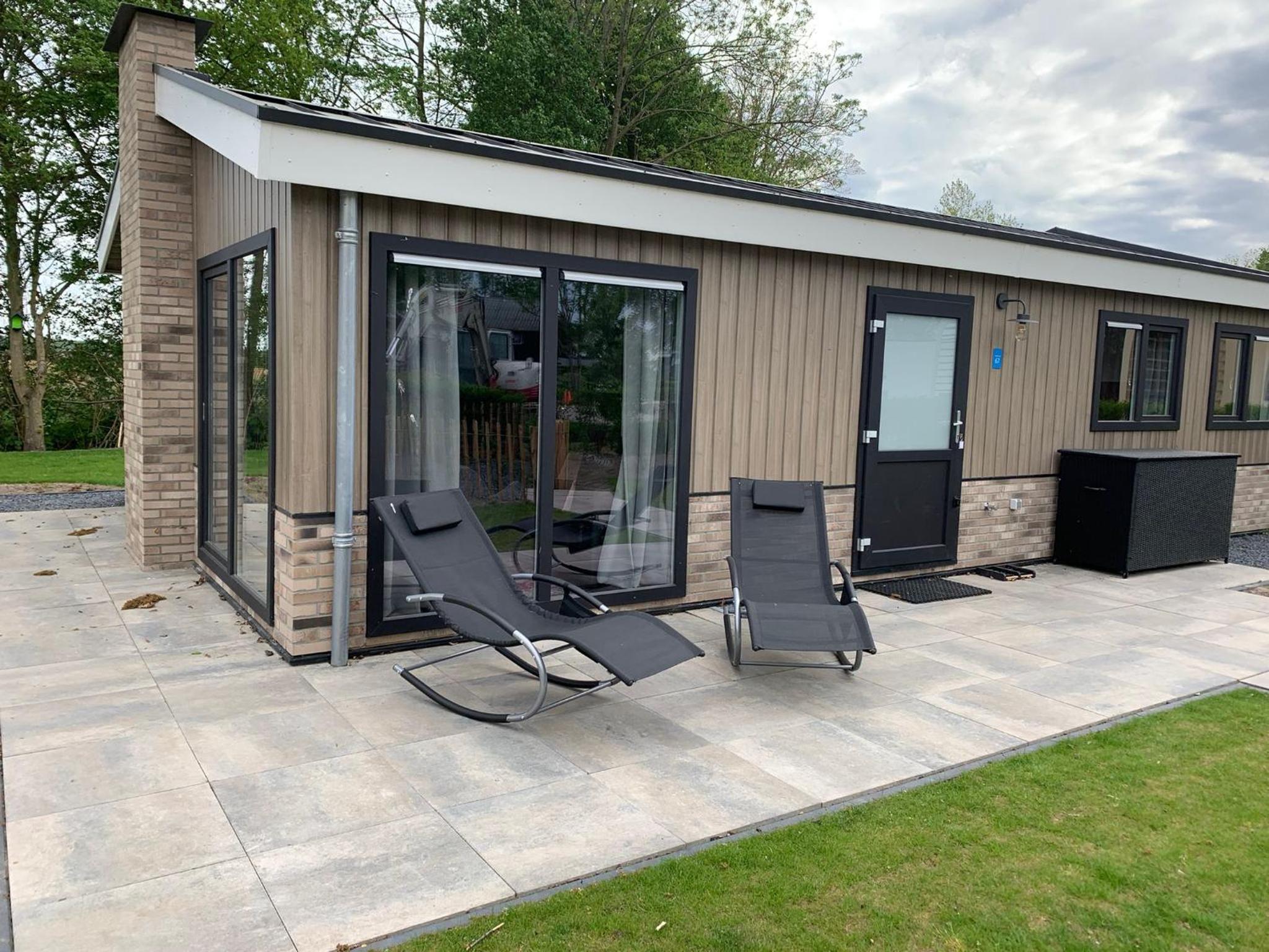 Nieuw! 6-persoons chalet aan het Veluwemeer dichtbij Harderwijk, Amersfoort en Zwolle view 4