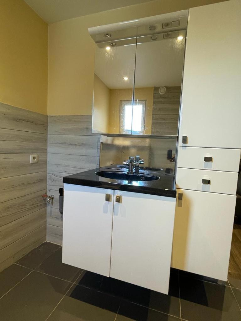 Right choice room