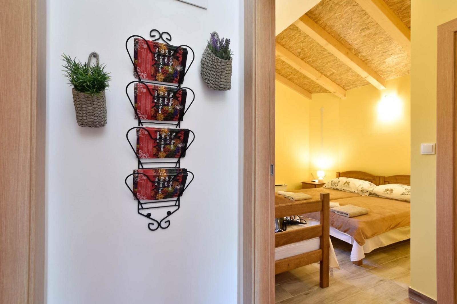 Holiday home with swimming pool, wellness, horses and donkeys