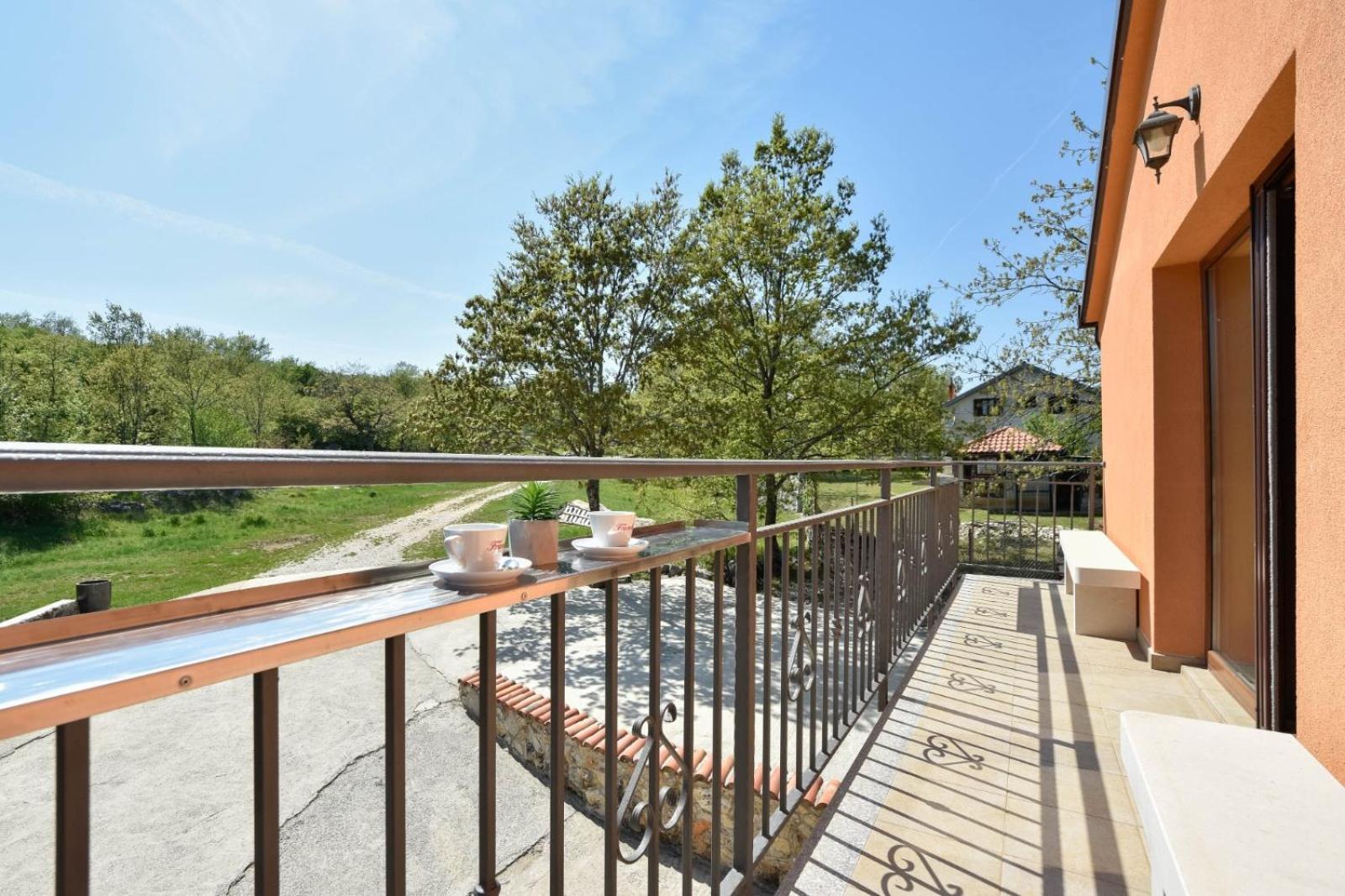 Holiday home with swimming pool, wellness, horses and donkeys