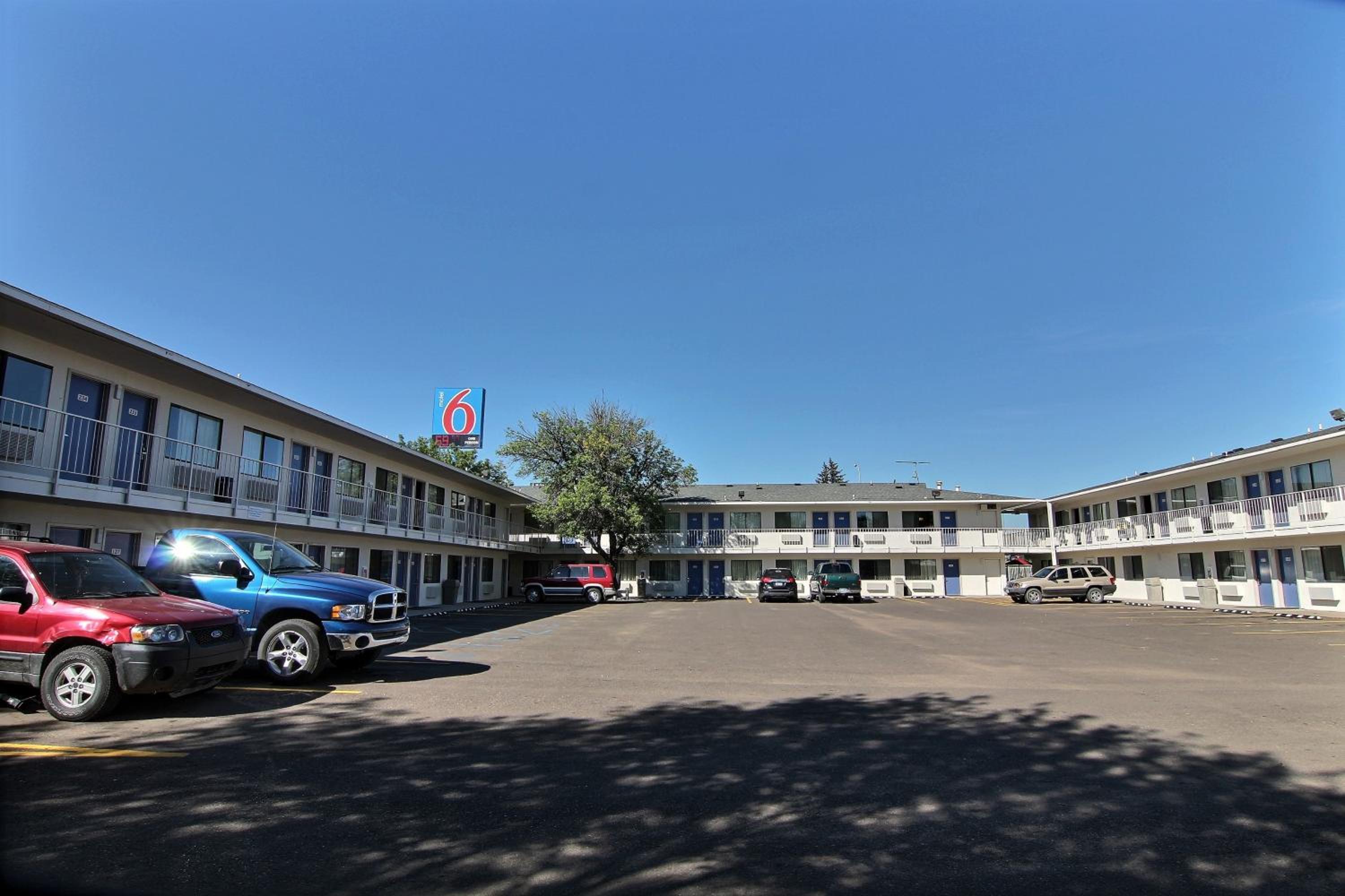 Bismarck Vacations - Motel 6-Bismarck, ND - Property Image 21