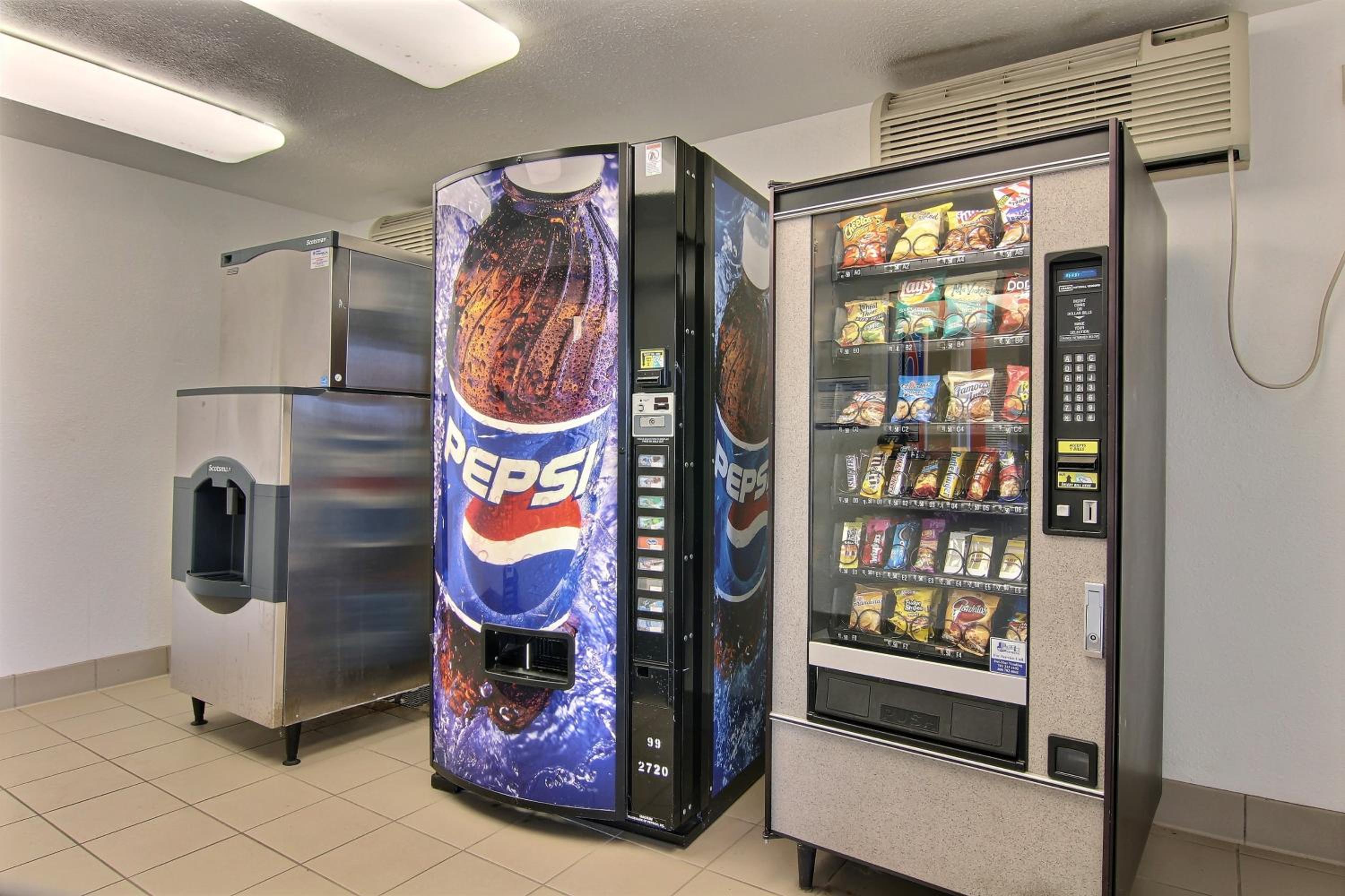 Bismarck Vacations - Motel 6-Bismarck, ND - Property Image 31