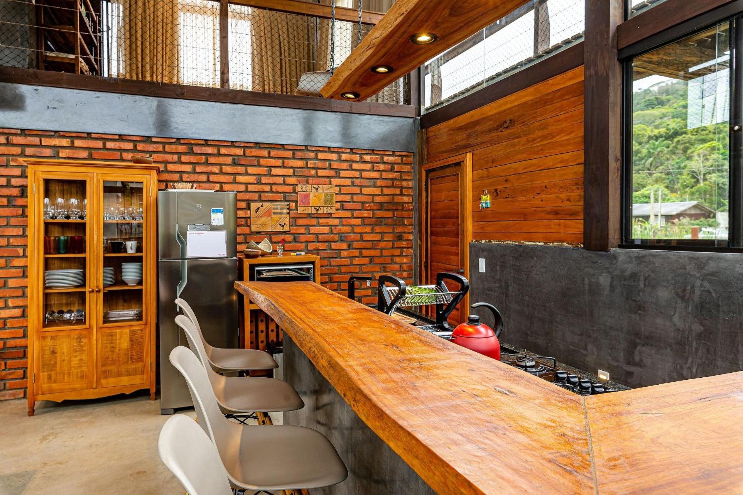 3BR Duplex w/ BBQ & Garage Near Beach EMB686