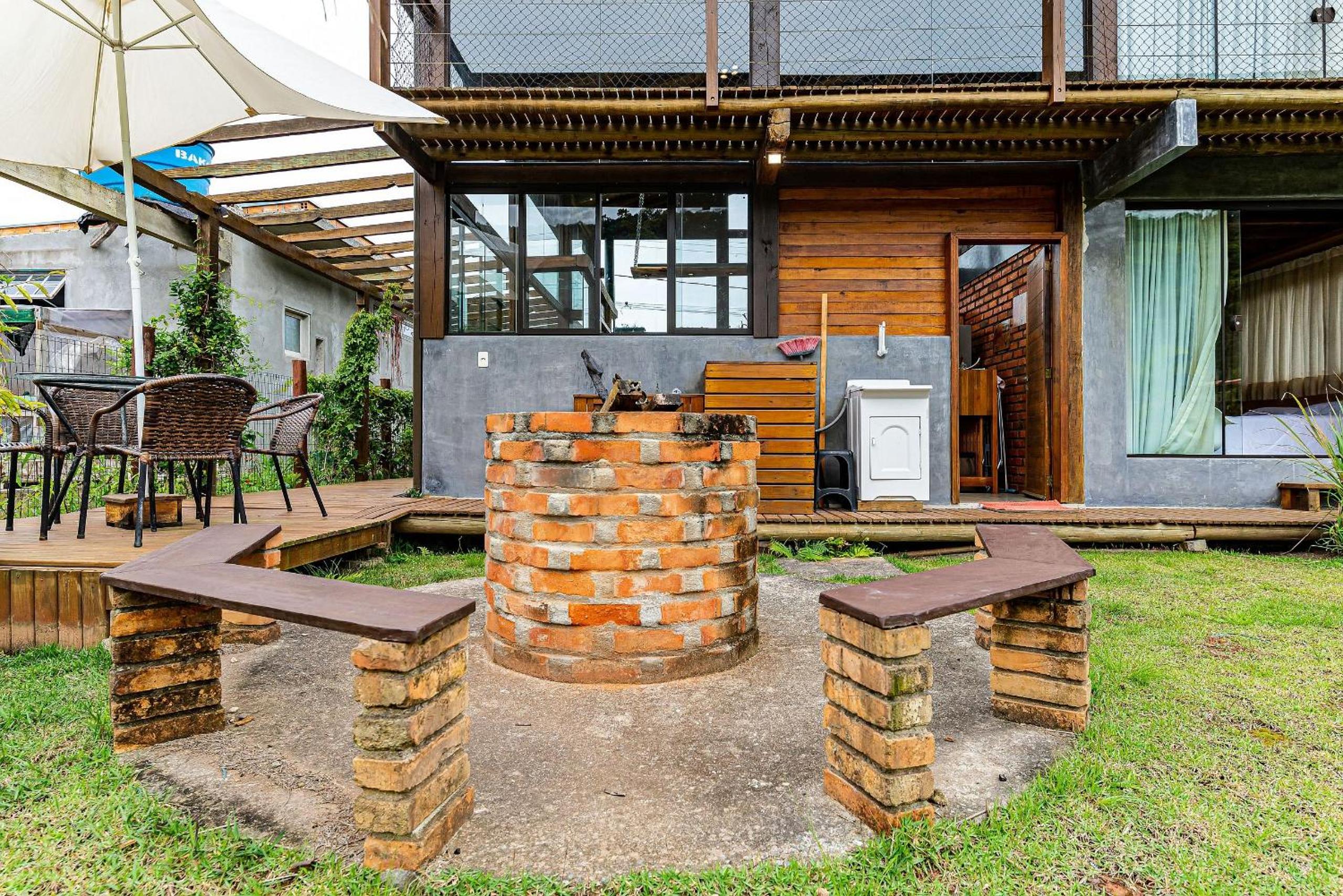 3BR Duplex w/ BBQ & Garage Near Beach EMB686